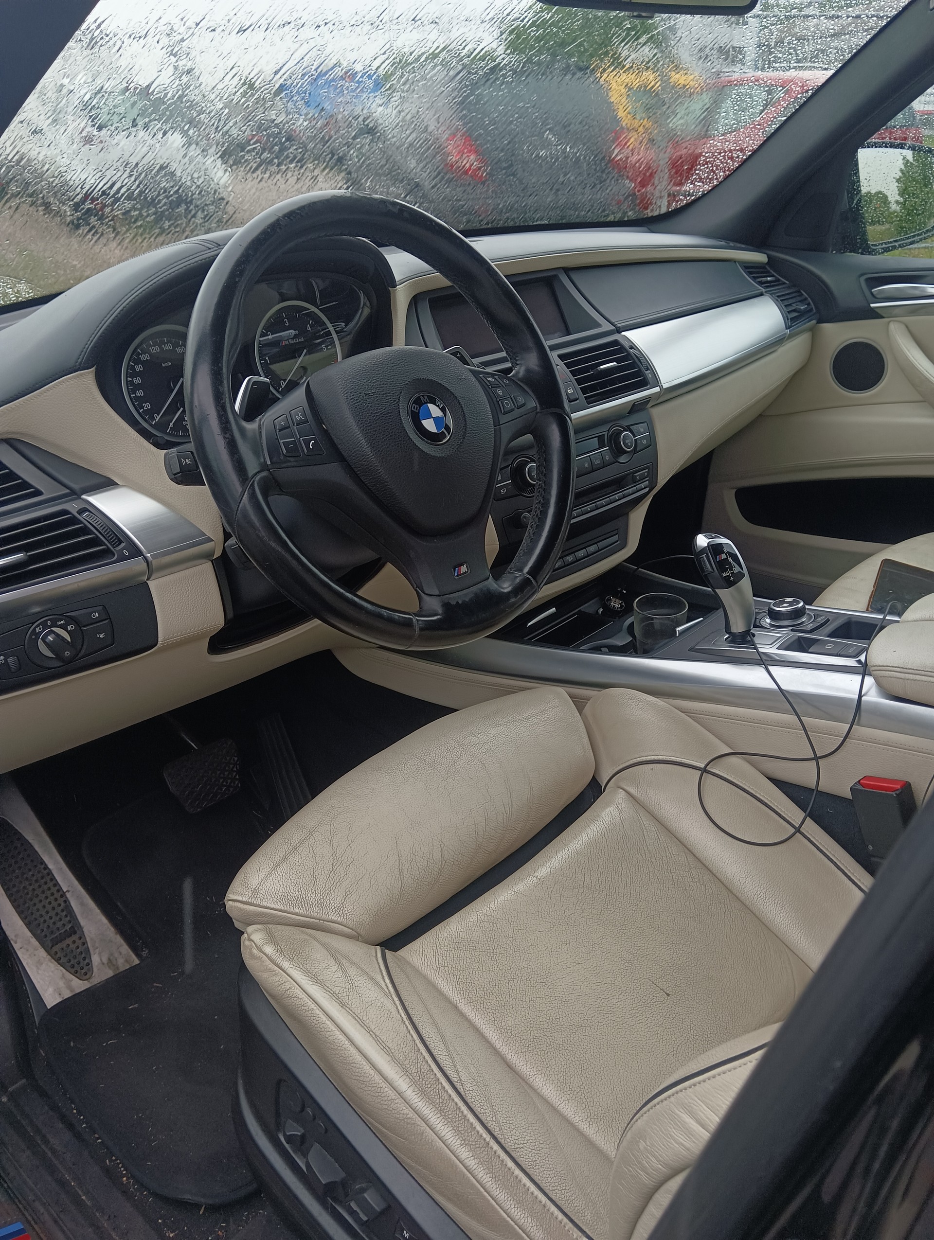 BMW X5-image-2