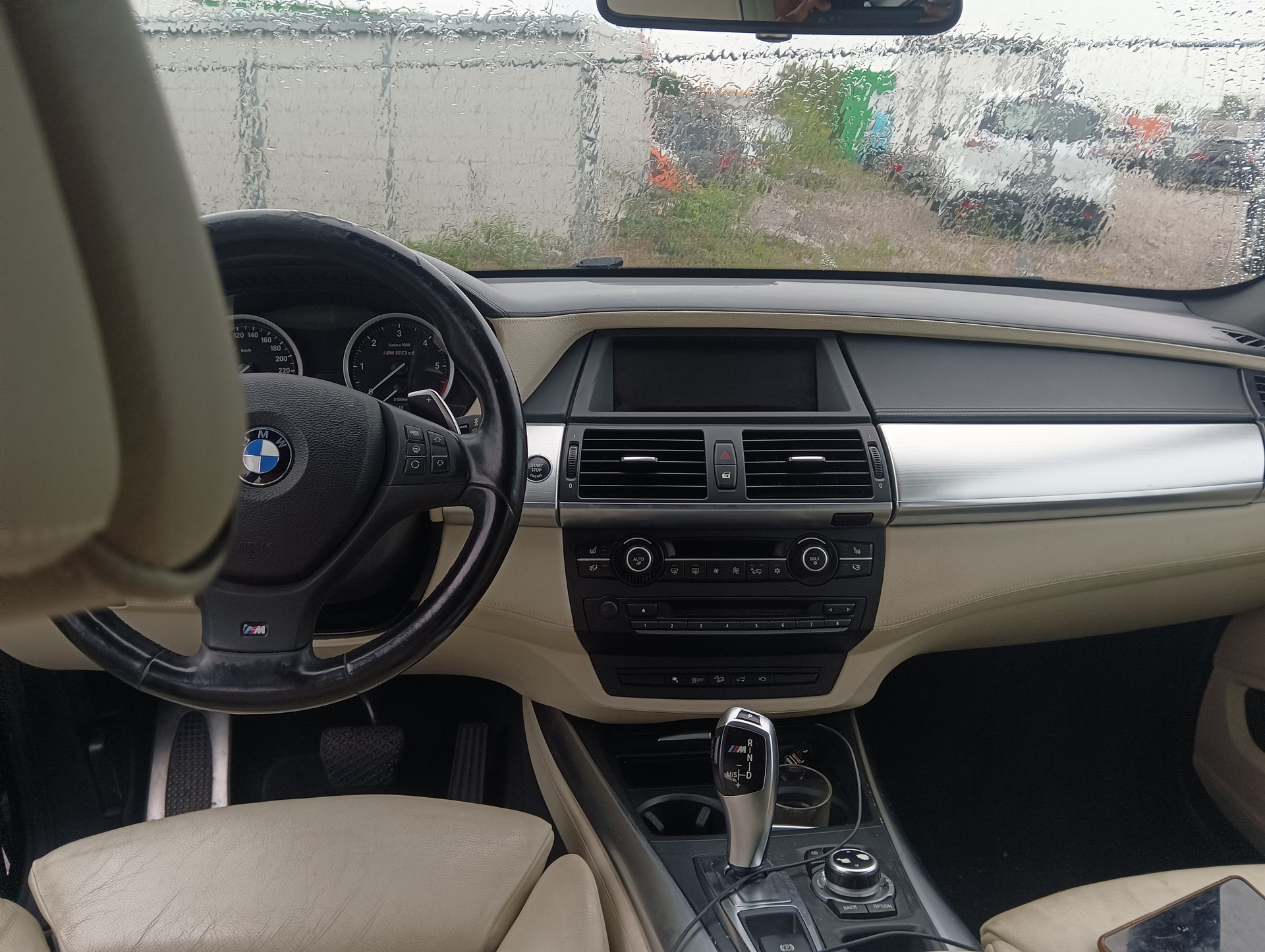 BMW X5-image-1
