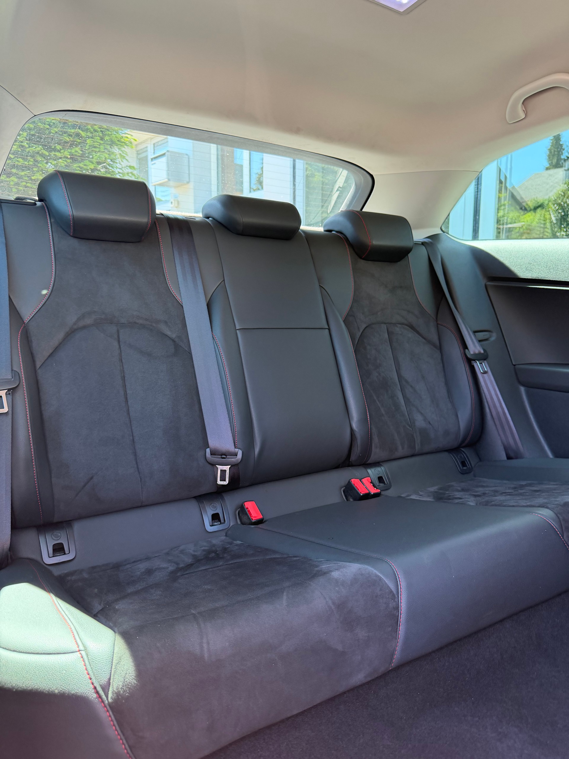 SEAT Leon 1.8 TSI FR Line DSG-image-11
