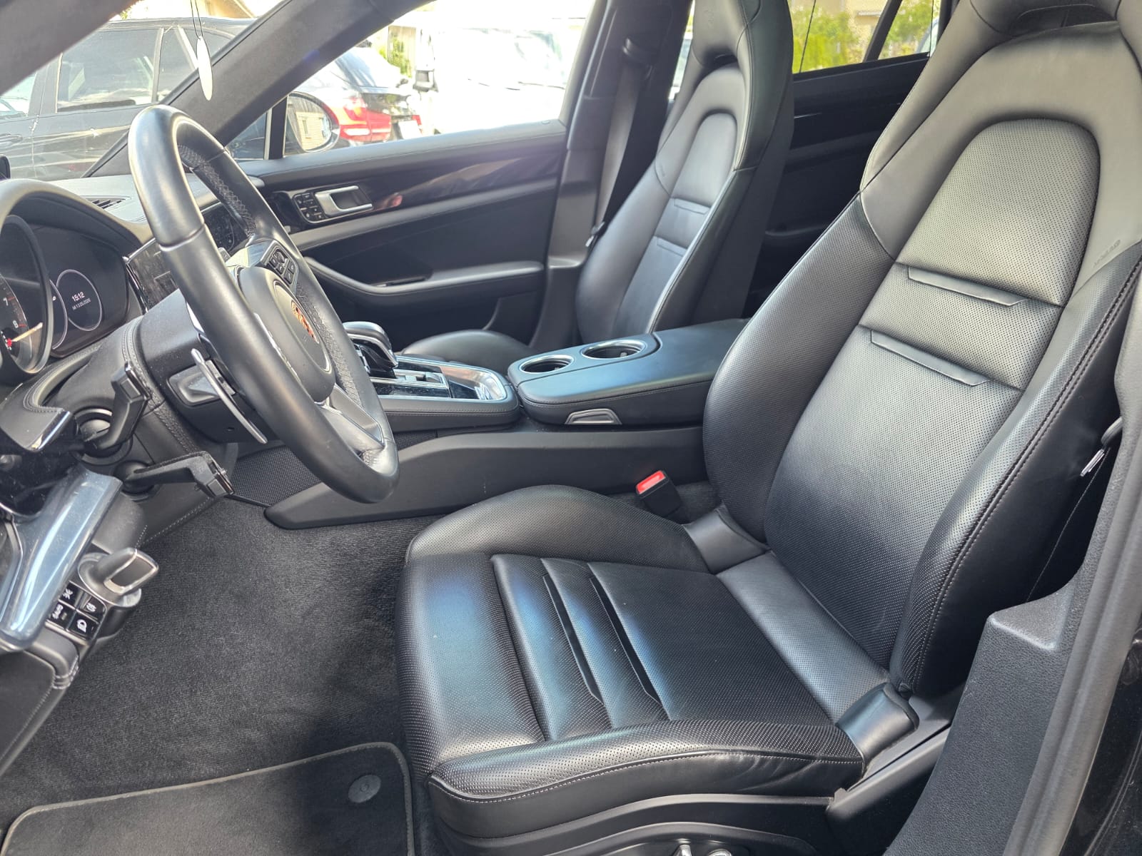 PORSCHE Panamera Turbo PDK-image-1