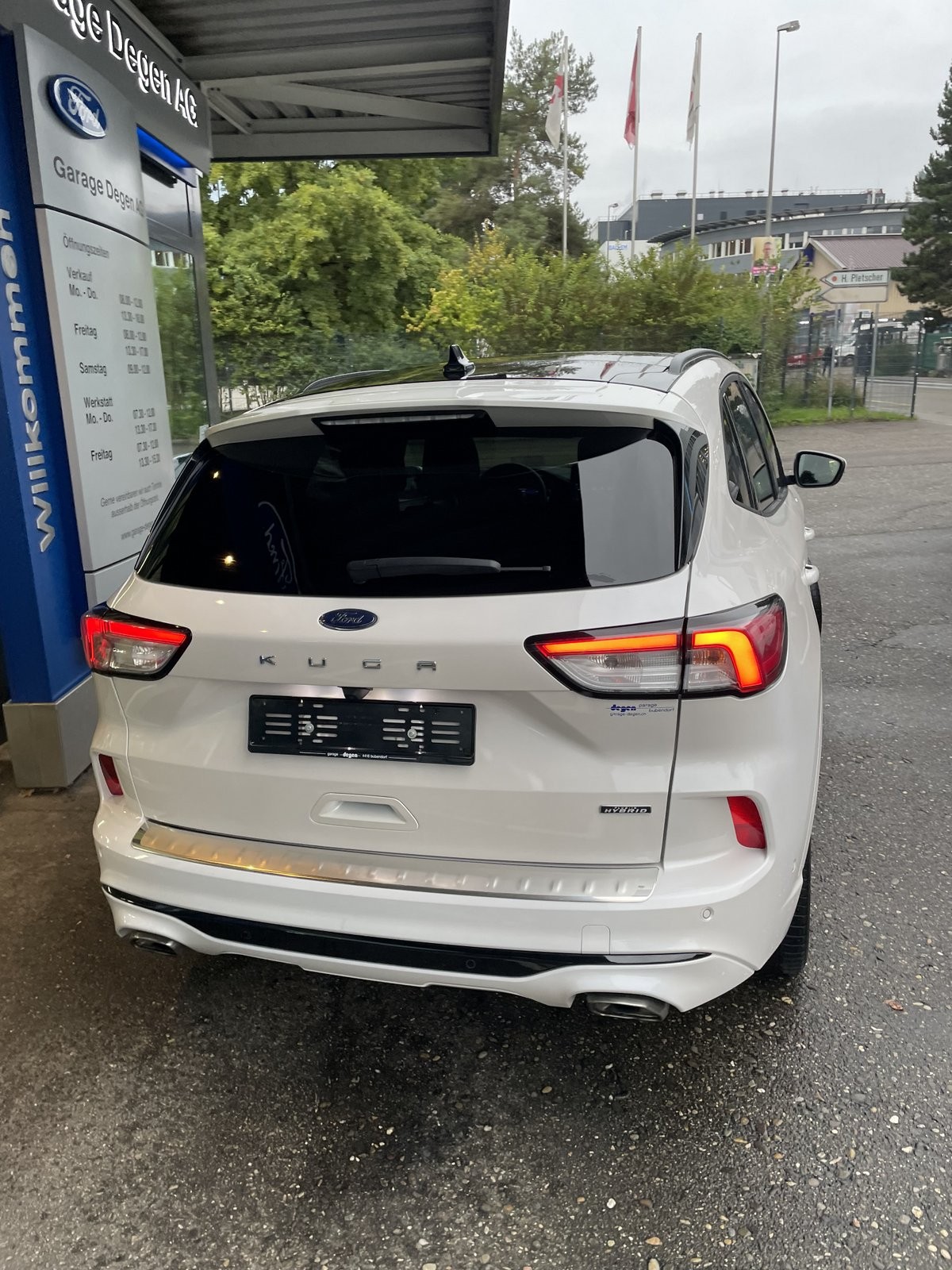 FORD Kuga 2.5 Plug-in Hybrid ST-Line X-image-28