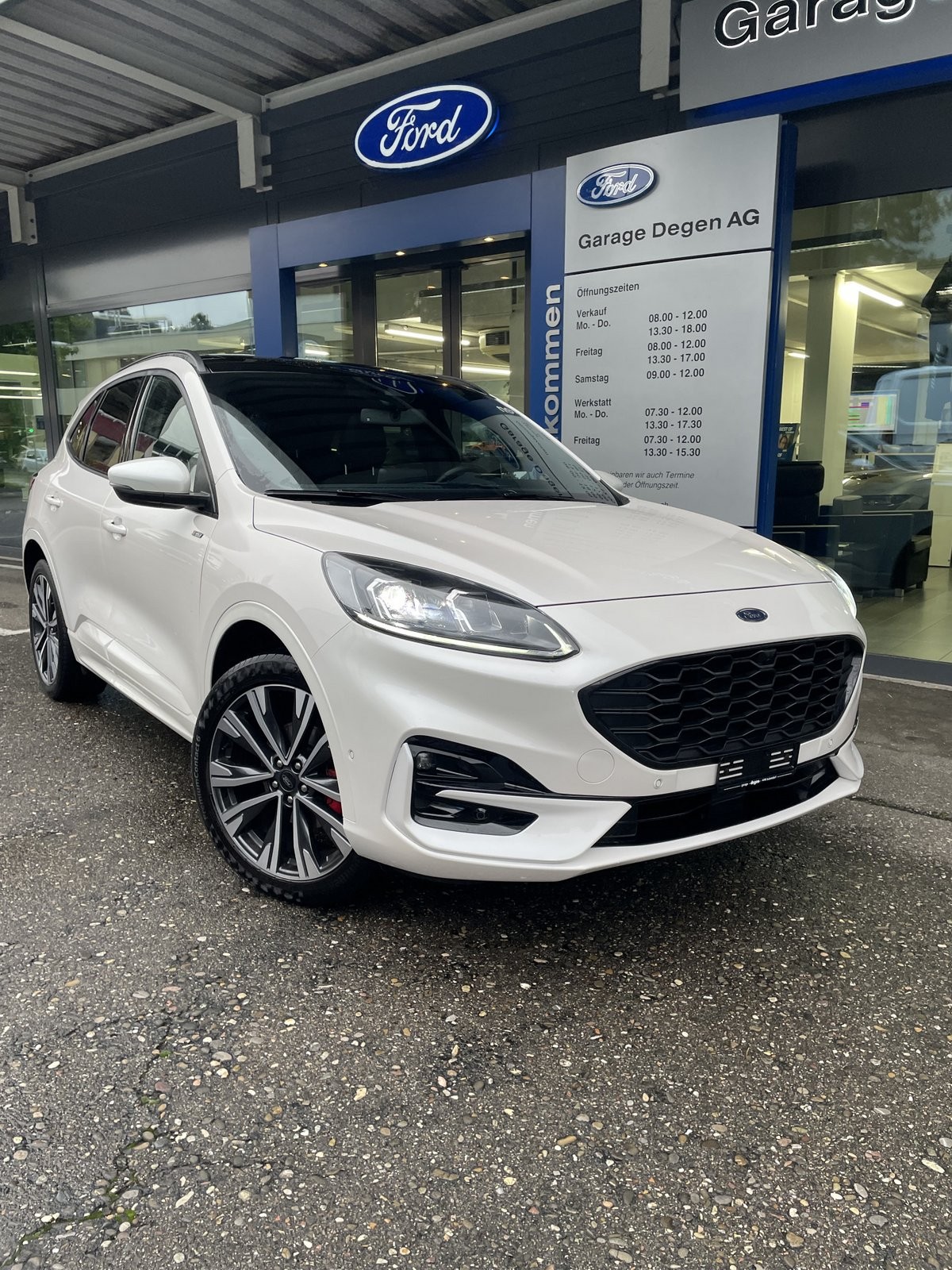 FORD Kuga 2.5 Plug-in Hybrid ST-Line X-image-13