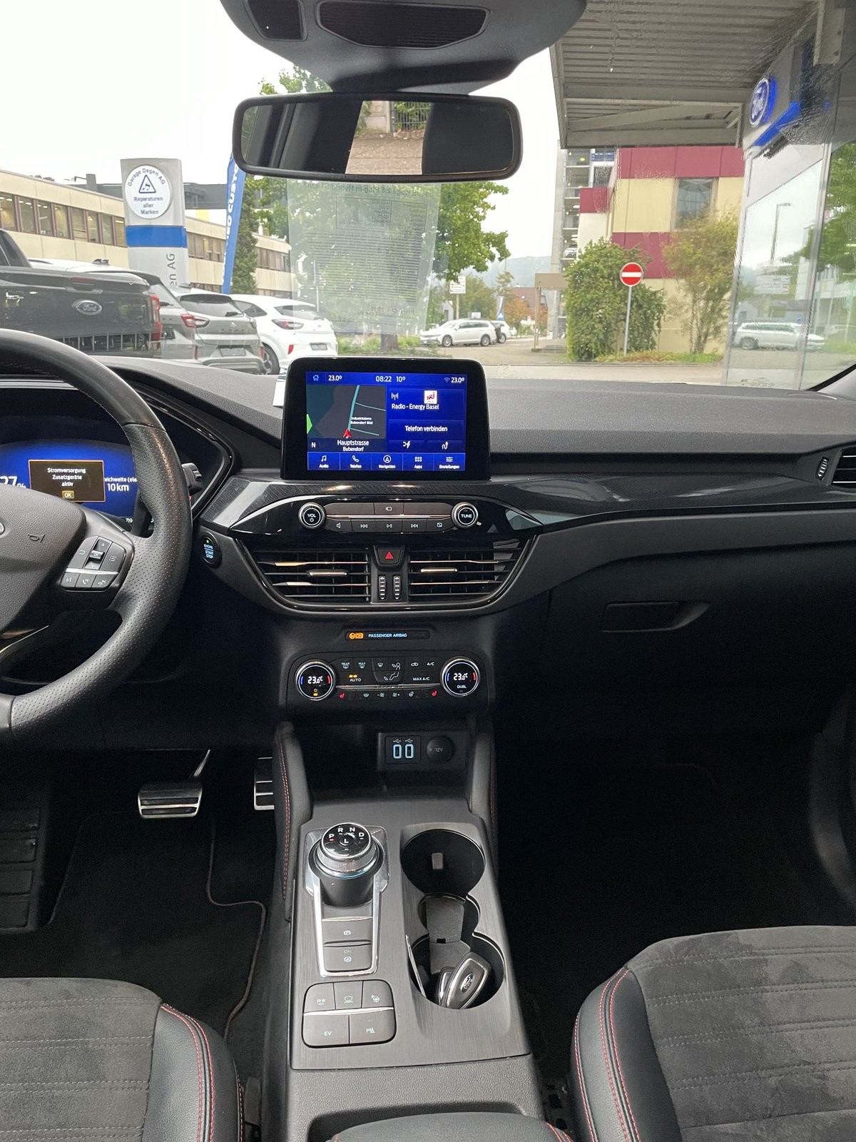 FORD Kuga 2.5 Plug-in Hybrid ST-Line X-showroom-element-2