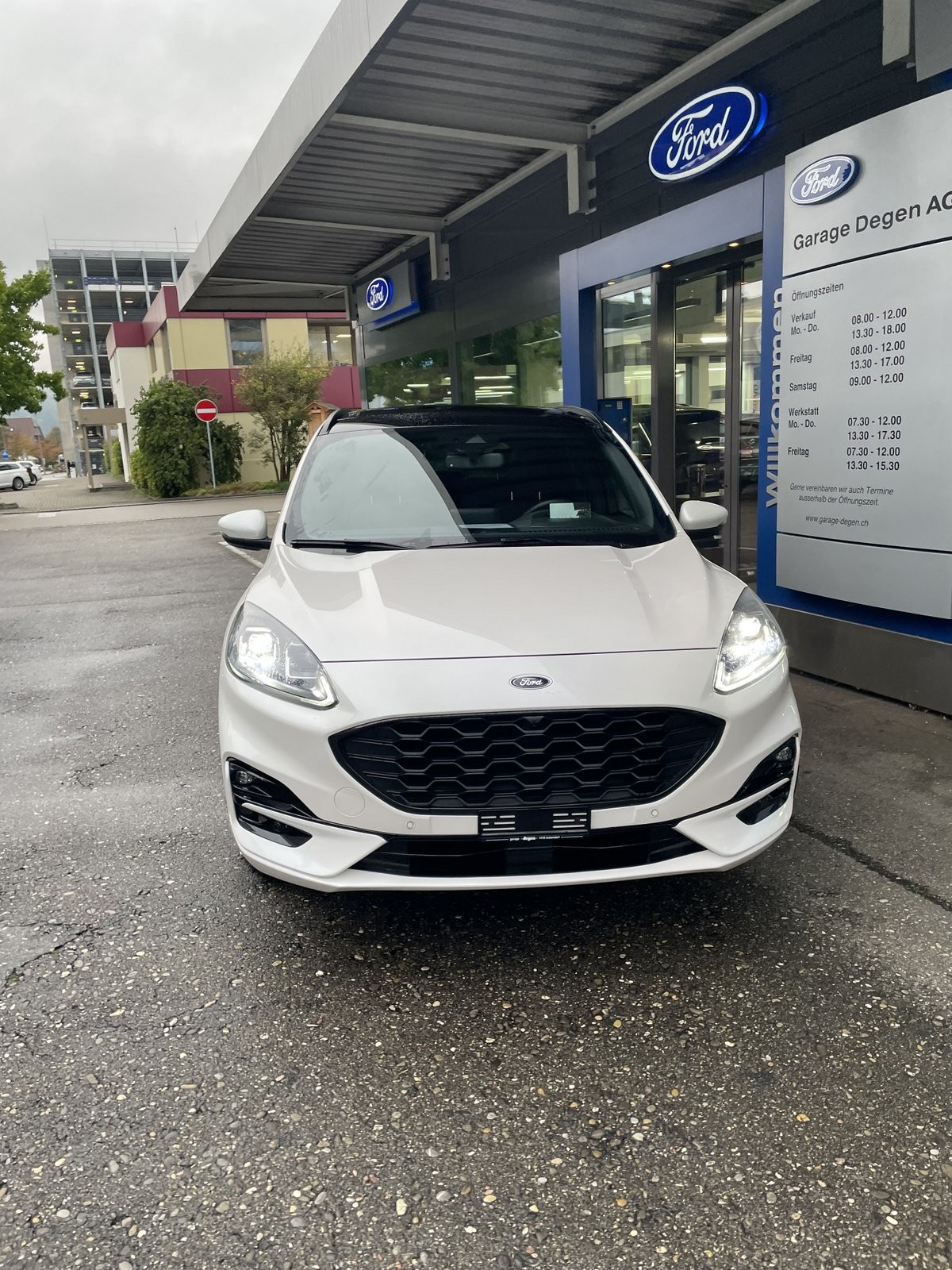 FORD Kuga 2.5 Plug-in Hybrid ST-Line X-image-18