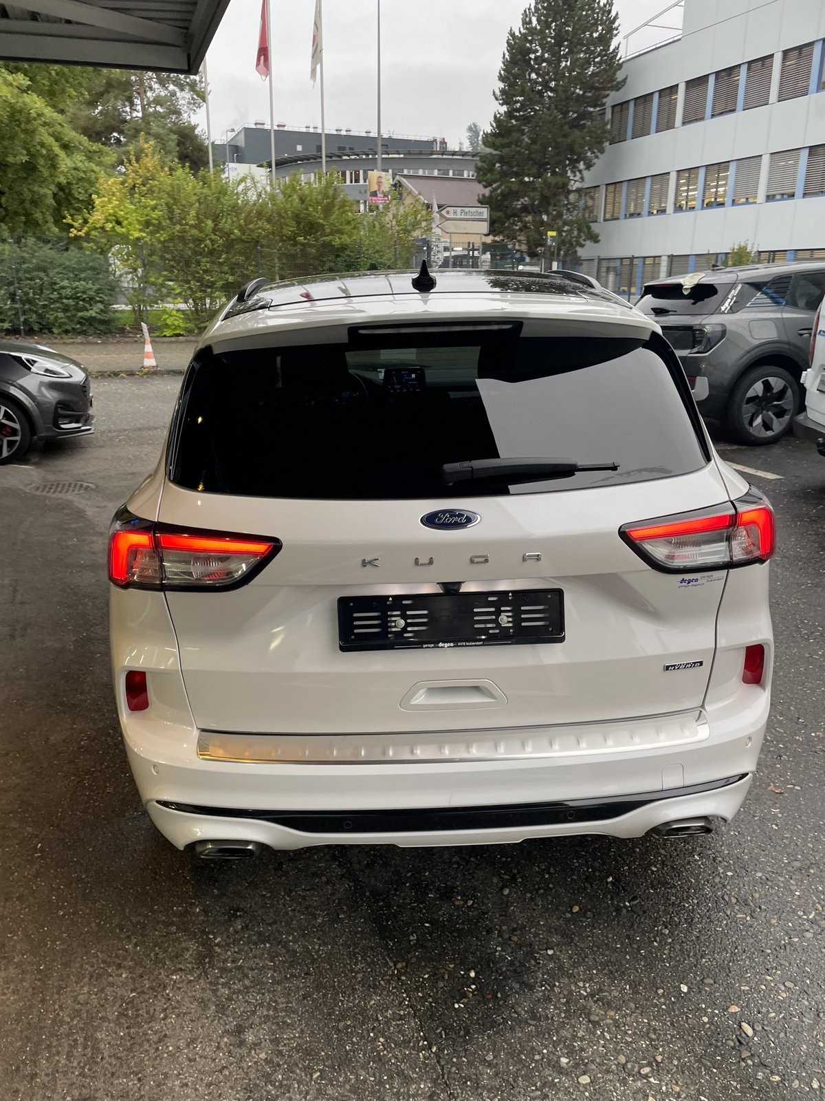 FORD Kuga 2.5 Plug-in Hybrid ST-Line X-image-26