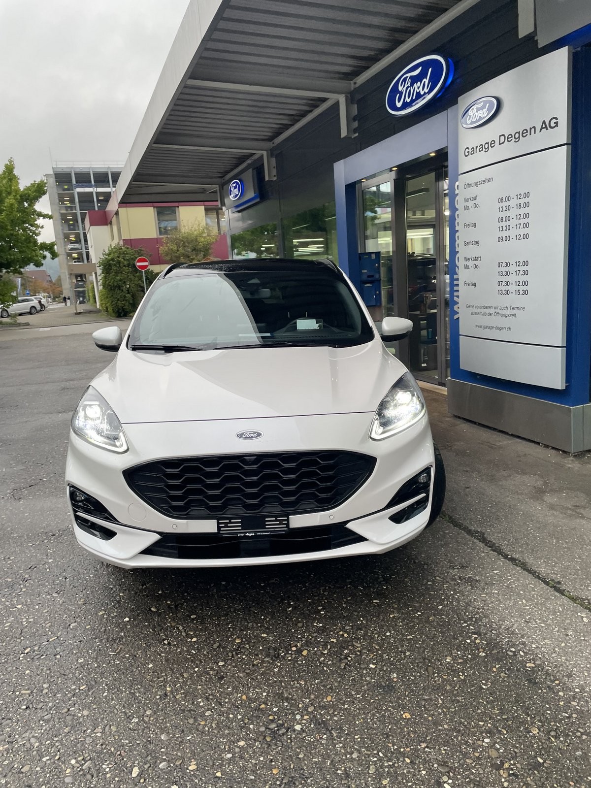 FORD Kuga 2.5 Plug-in Hybrid ST-Line X-image-19