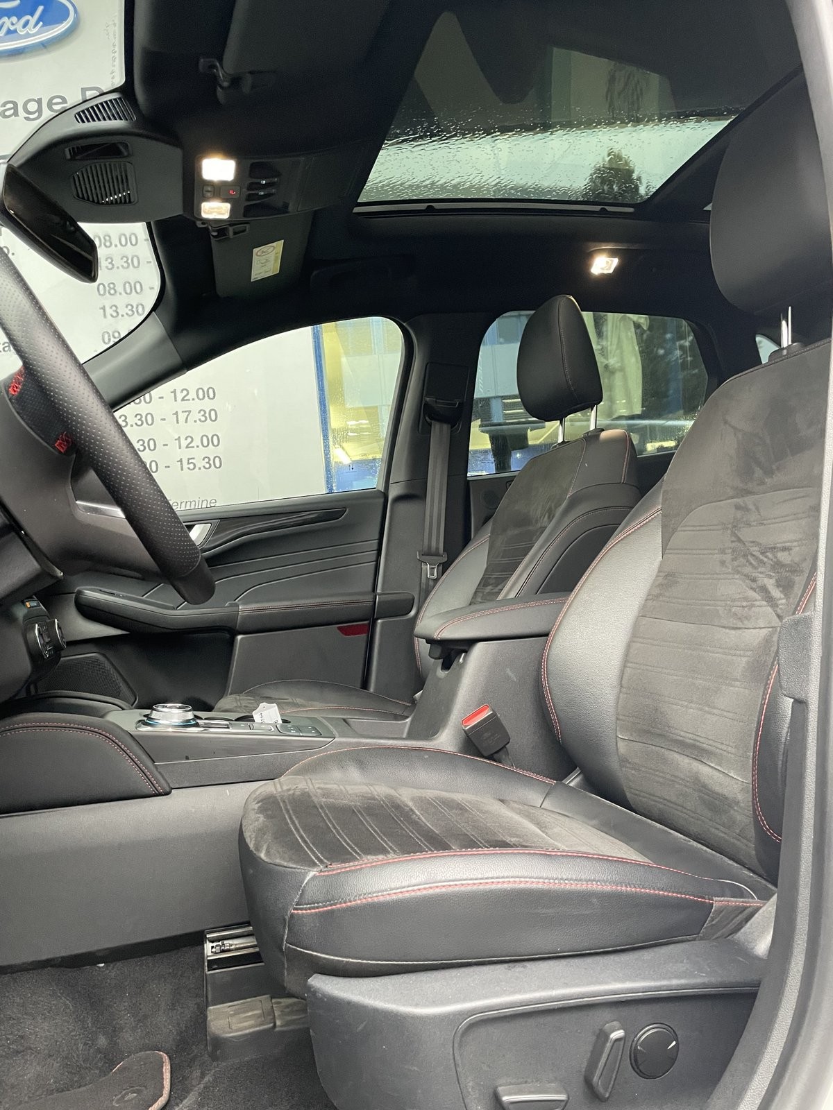 FORD Kuga 2.5 Plug-in Hybrid ST-Line X-image-5