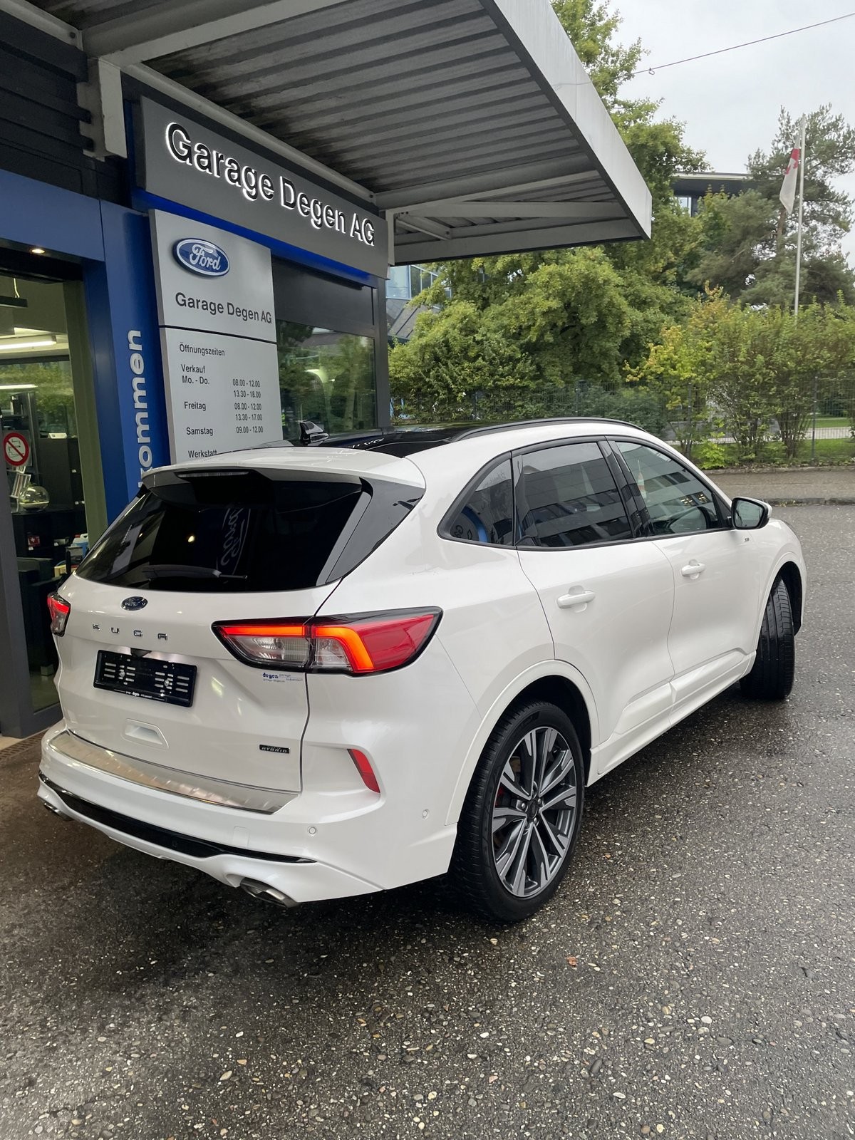 FORD Kuga 2.5 Plug-in Hybrid ST-Line X-image-29
