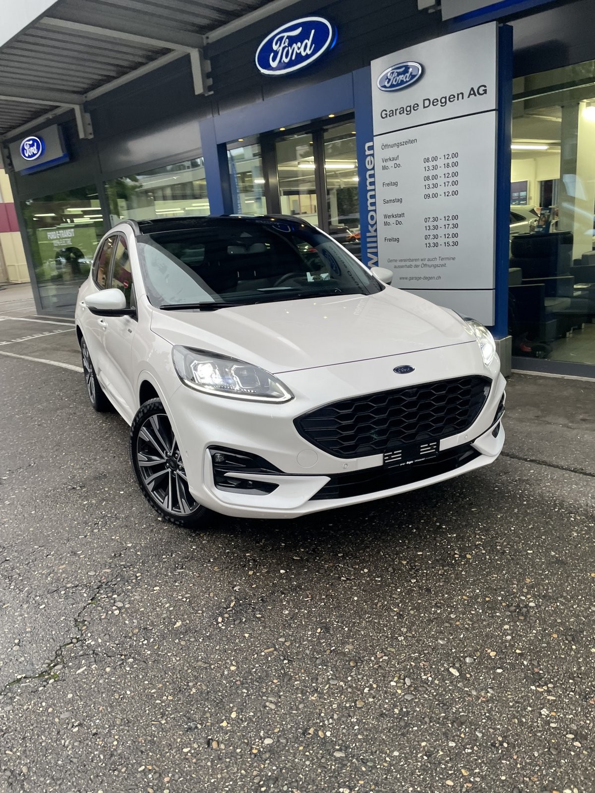 FORD Kuga 2.5 Plug-in Hybrid ST-Line X-image-15