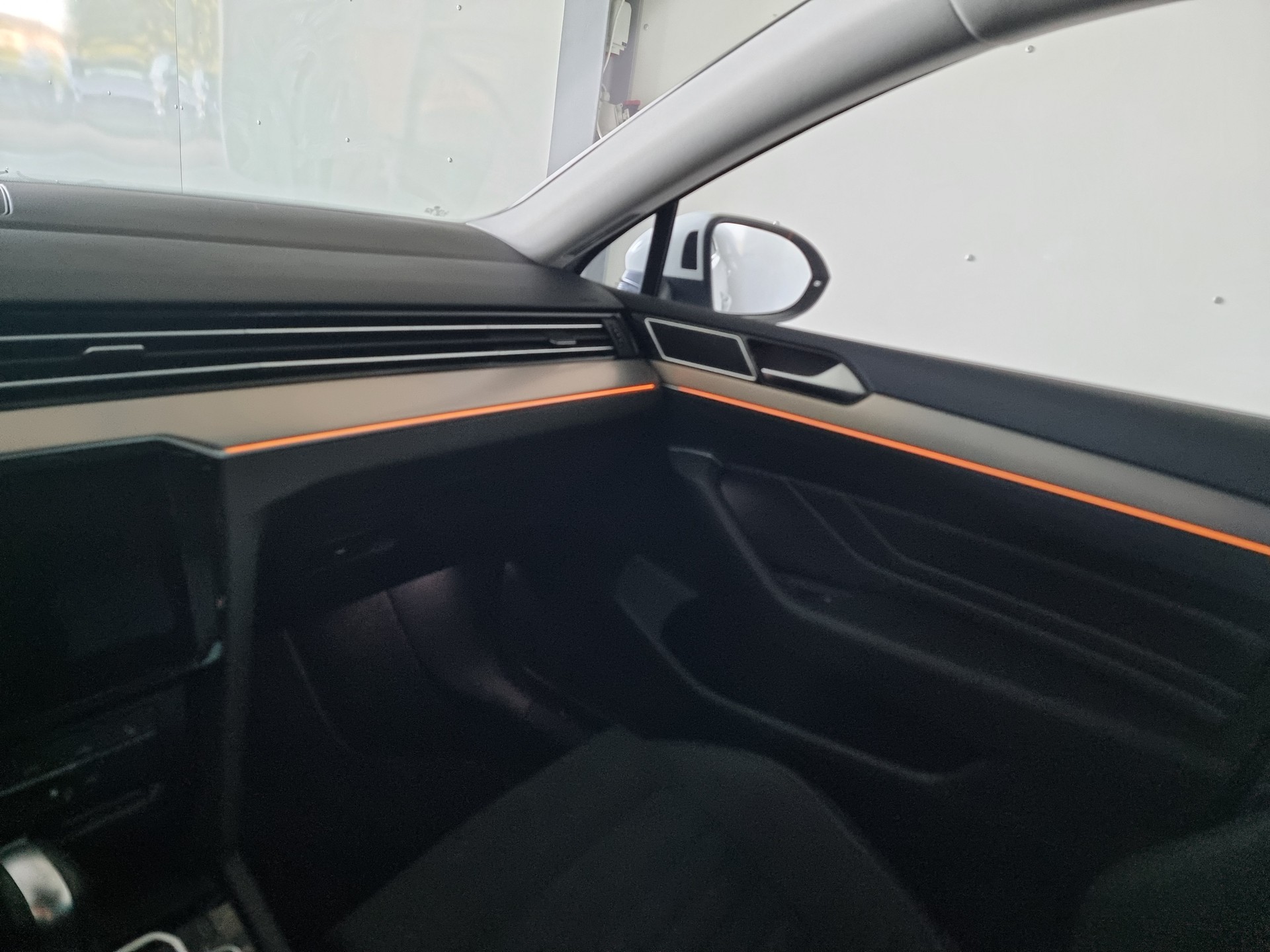 VW Passat 2.0 TDI BMT Elegance DSG-image-10