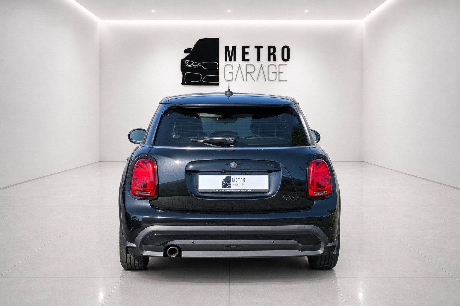 MINI Cooper Steptronic DKG-showroom-element-3