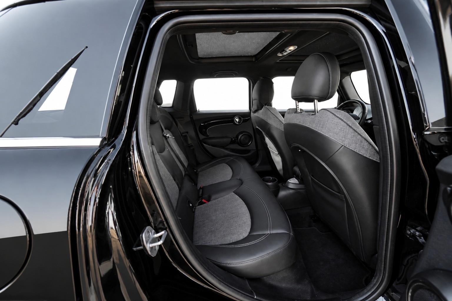 MINI Cooper Steptronic DKG-image-12
