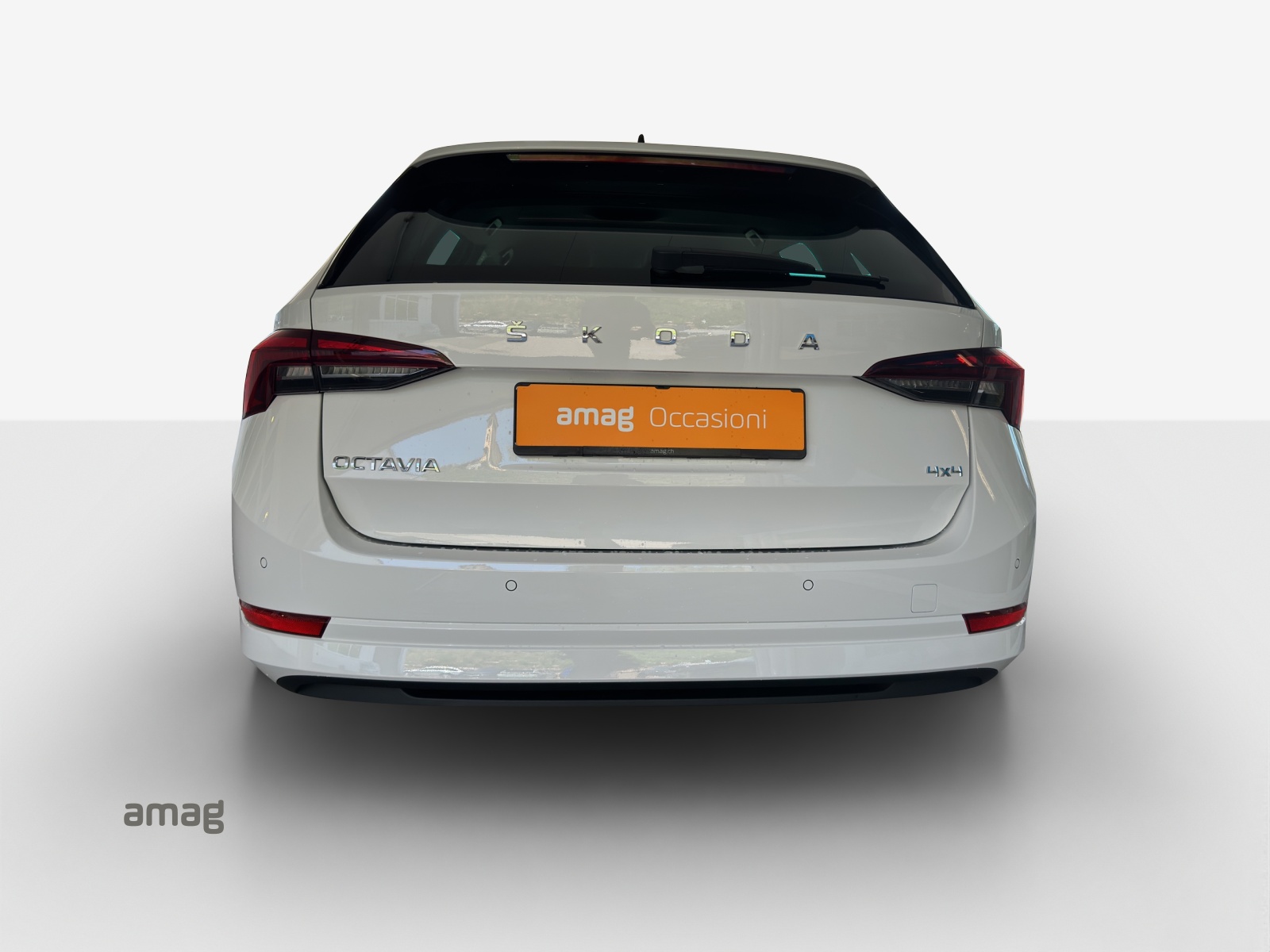 SKODA Octavia Combi 2.0 TDI DSG Ambition 4x4-image-3