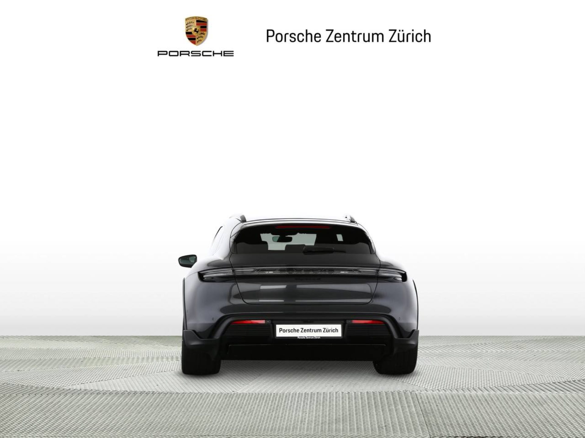PORSCHE Taycan 4 Cross Turismo-image-7