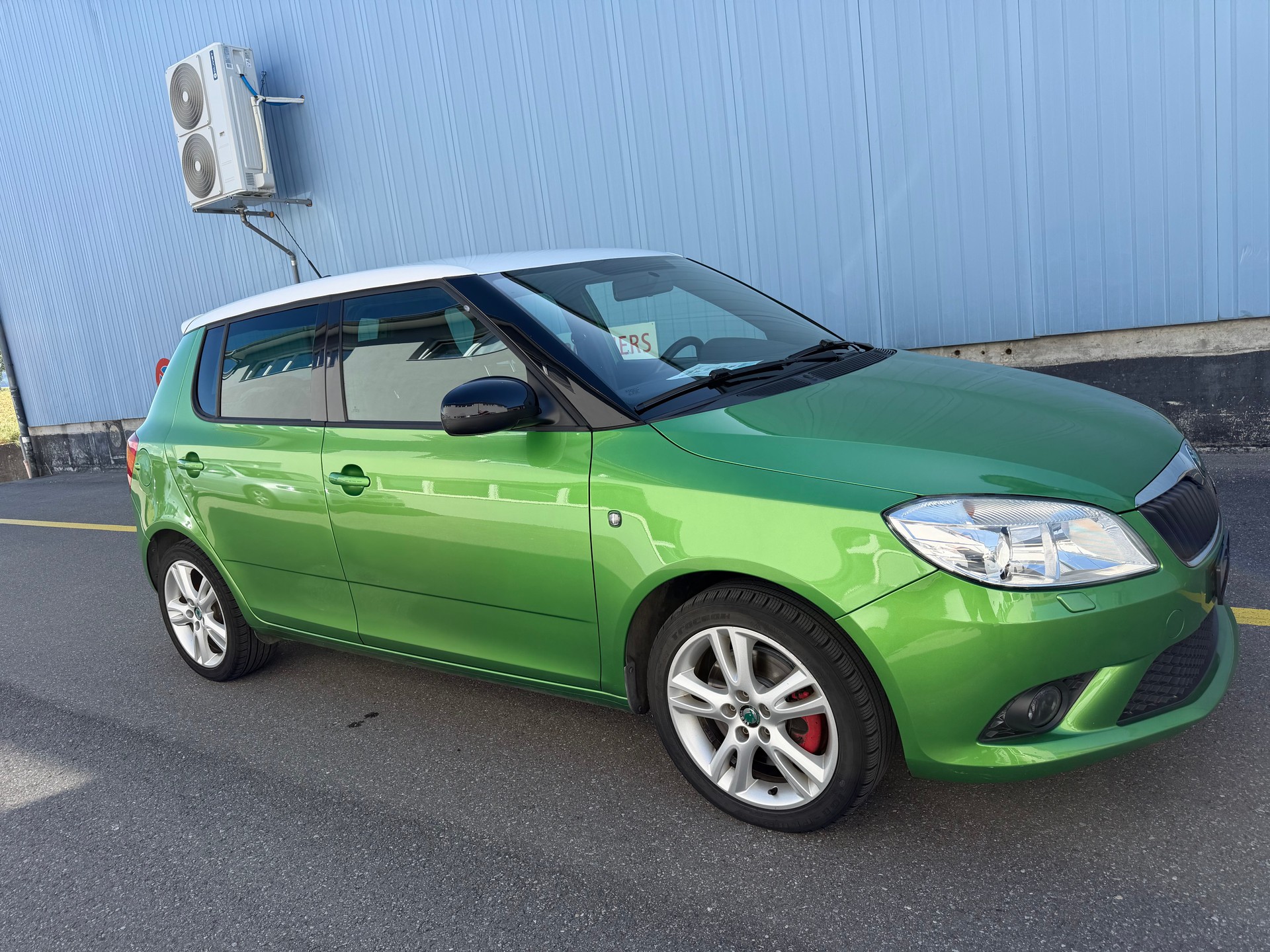 SKODA Fabia 1.4 TSI RS DSG-image-3