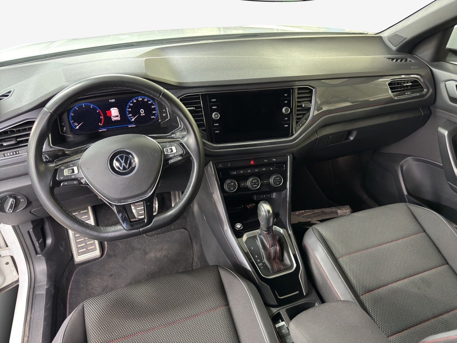 VW T-Roc 1.5 TSI EVO Sport DSG-image-15