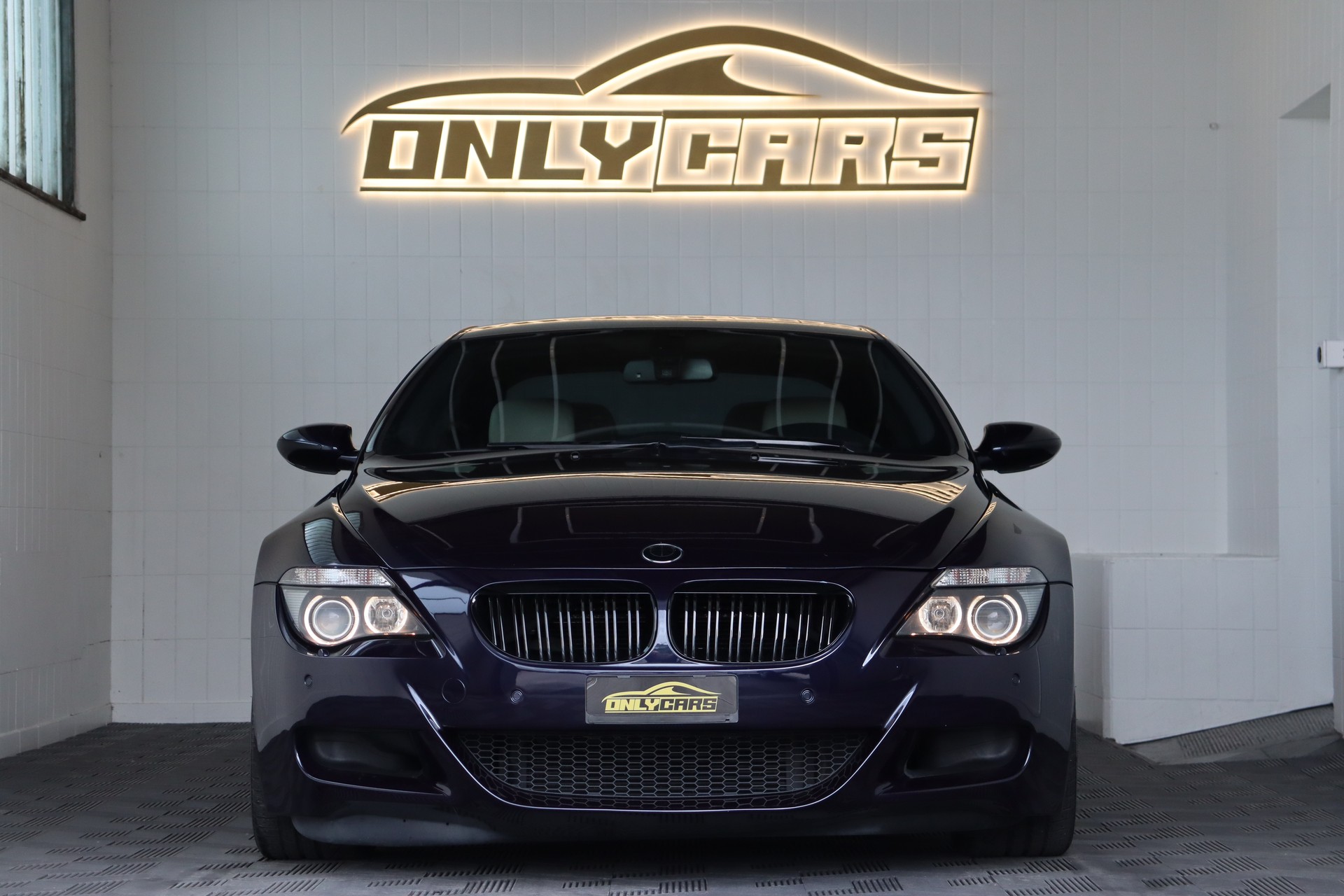 BMW M6 ** ONYX BLAU INDIVIDUAL ** VOLLE SERVICEHISTORIE **-image-1