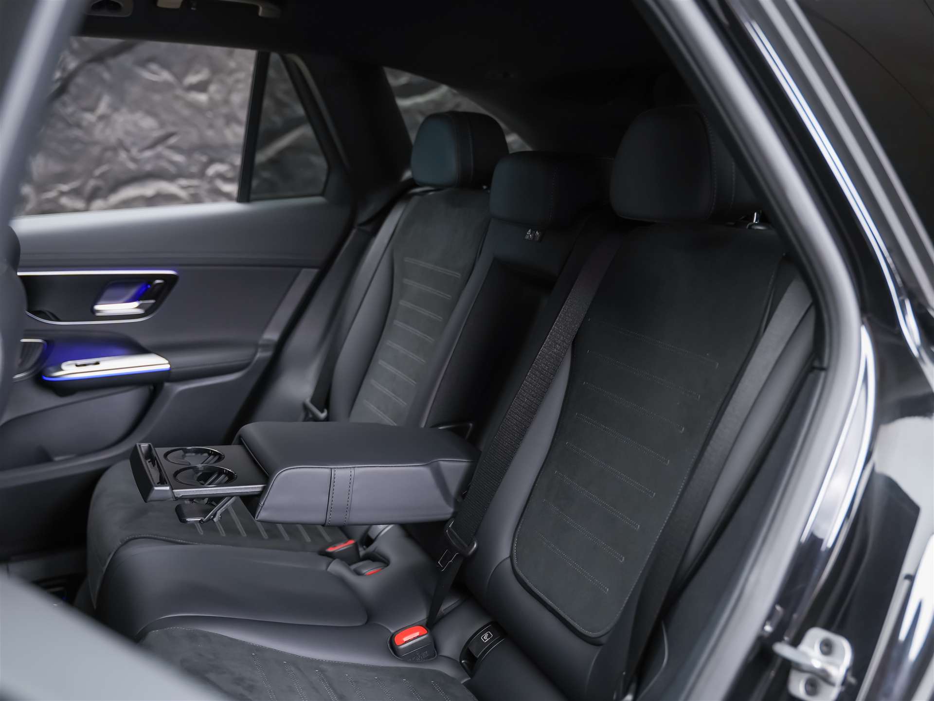 MERCEDES-BENZ GLC 220 d AMG Line 4matic *Digital Light*360° Kamera*Assistenzpaket*-image-12