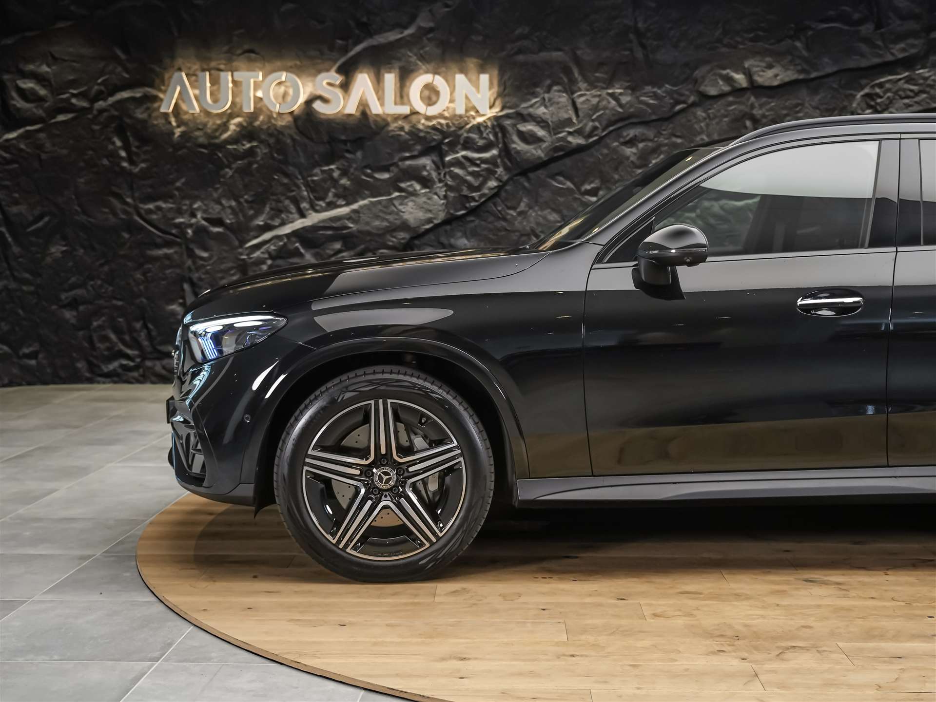 MERCEDES-BENZ GLC 220 d AMG Line 4matic *Digital Light*360° Kamera*Assistenzpaket*-image-14