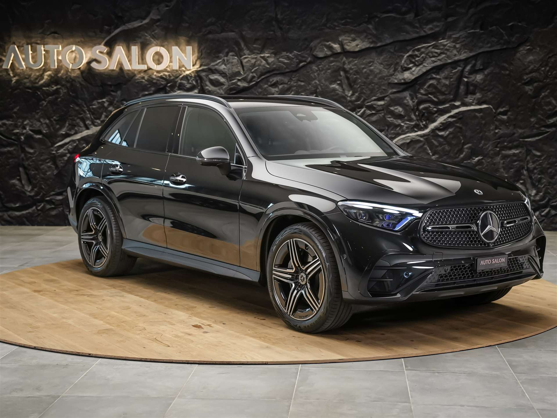 MERCEDES-BENZ GLC 220 d AMG Line 4matic *Digital Light*360° Kamera*Assistenzpaket*-image-6