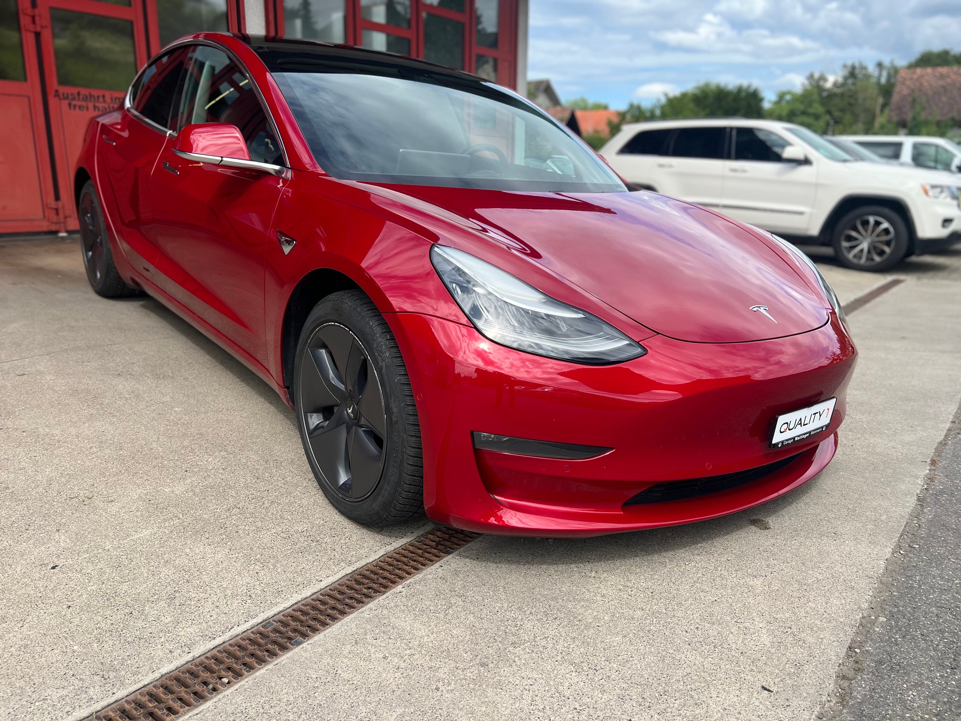 TESLA Model 3 Long Range Dual Motor AWD-image-8