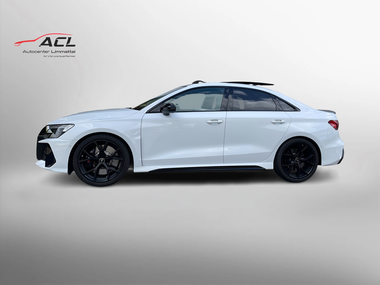 AUDI RS3 Limousine 2.5 TSI quattro S-tronic-image-2