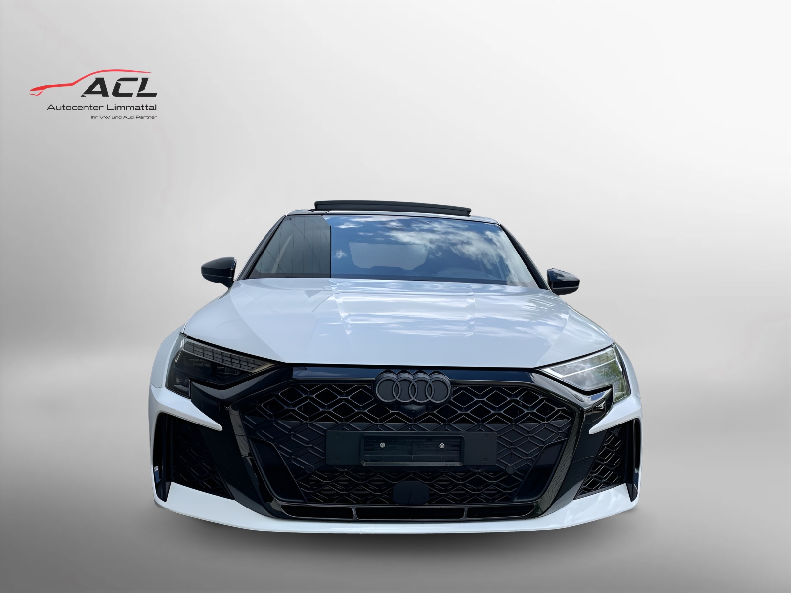 AUDI RS3 Limousine 2.5 TSI quattro S-tronic-image-1