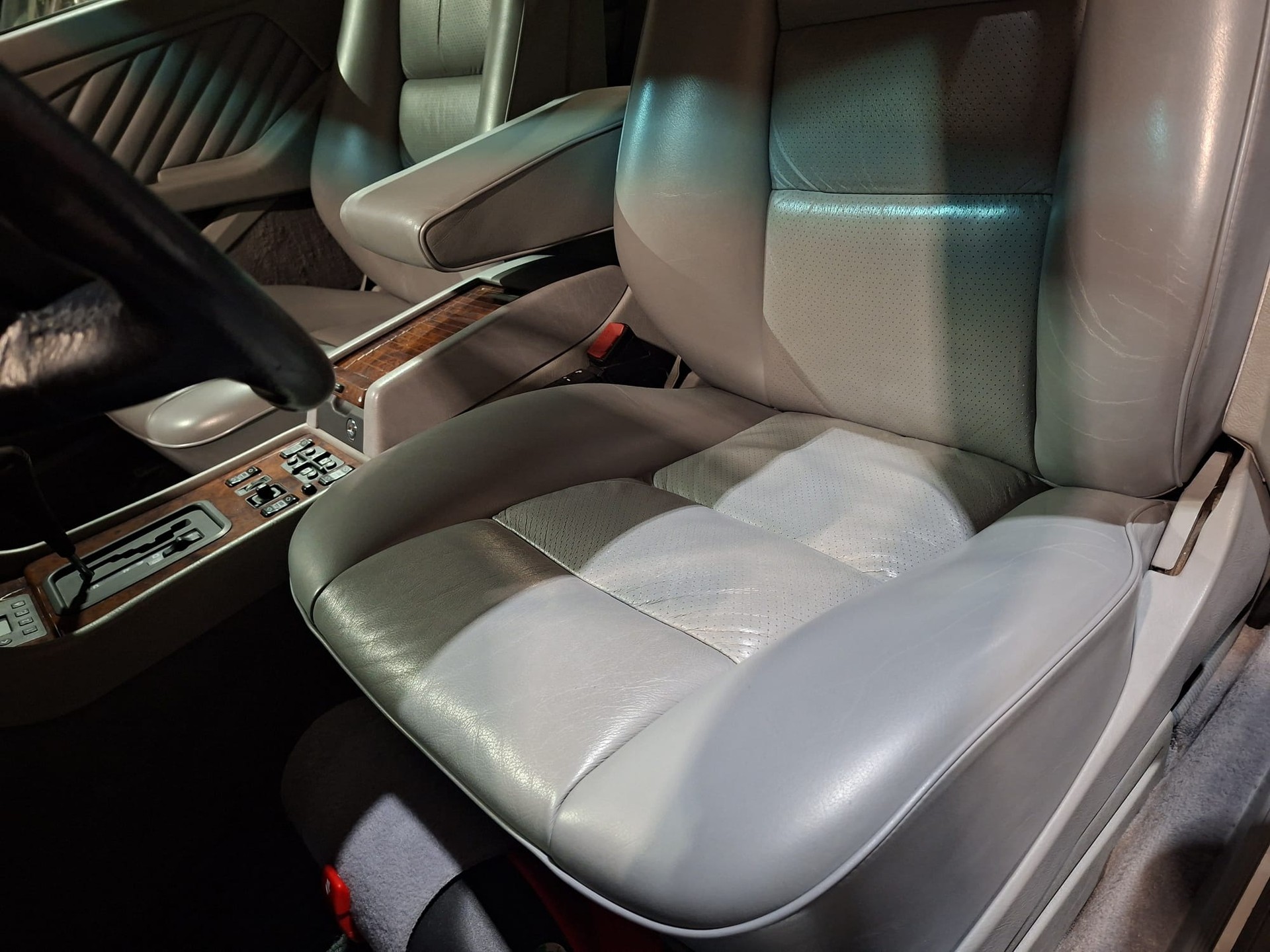 MERCEDES-BENZ 500 SEC Automatic-image-13