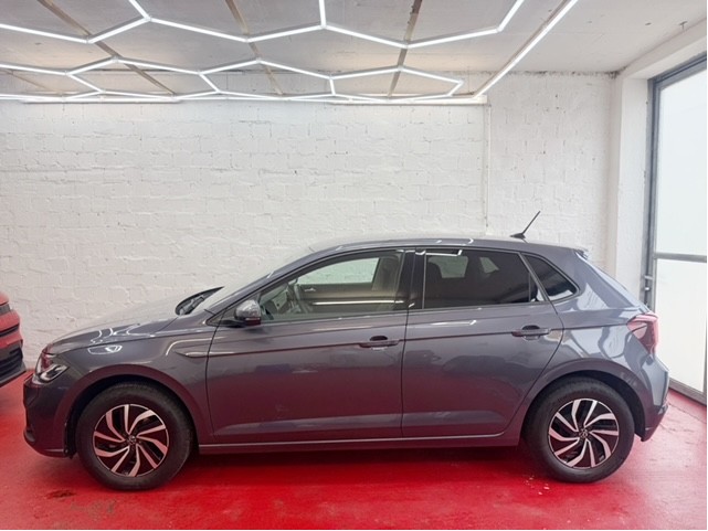 VW Polo 1.0 TSI Life DSG-image-1