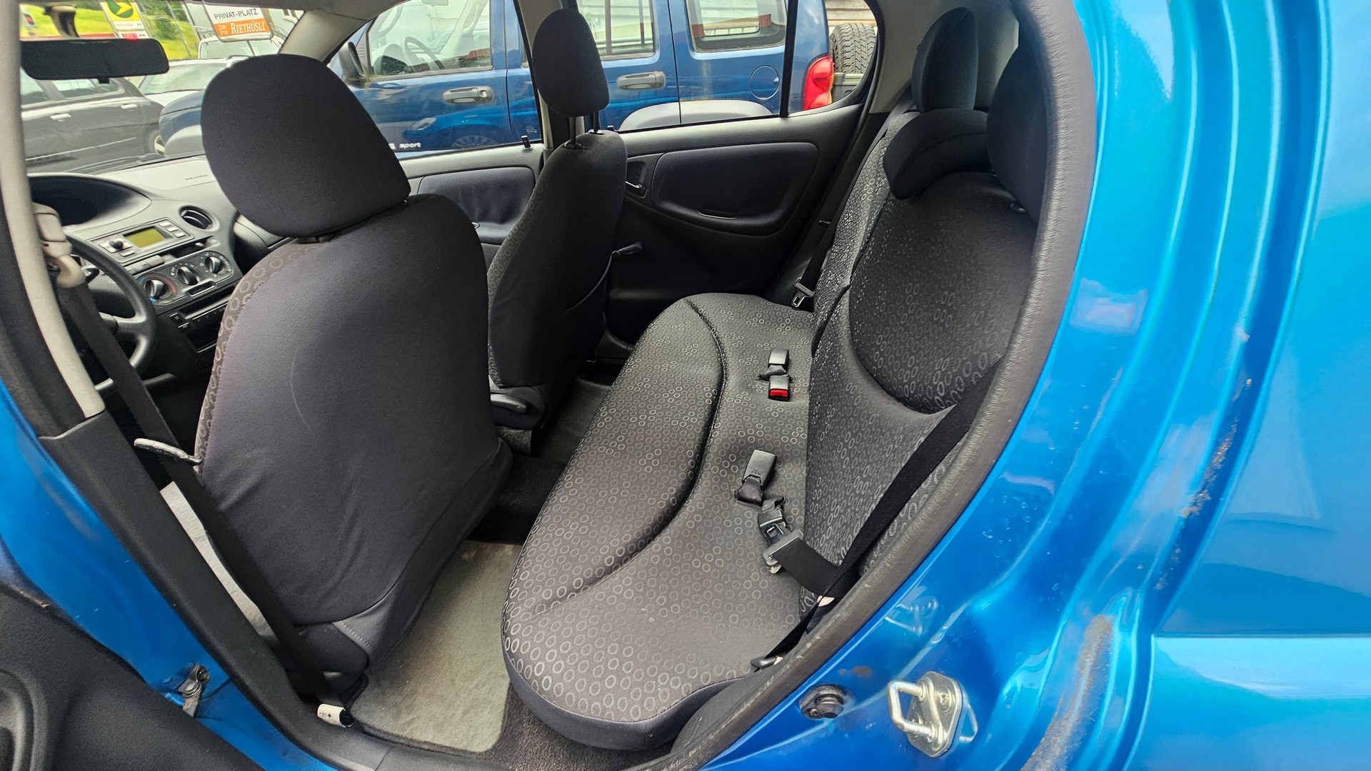 TOYOTA Yaris 1.3 Linea Luna-image-10