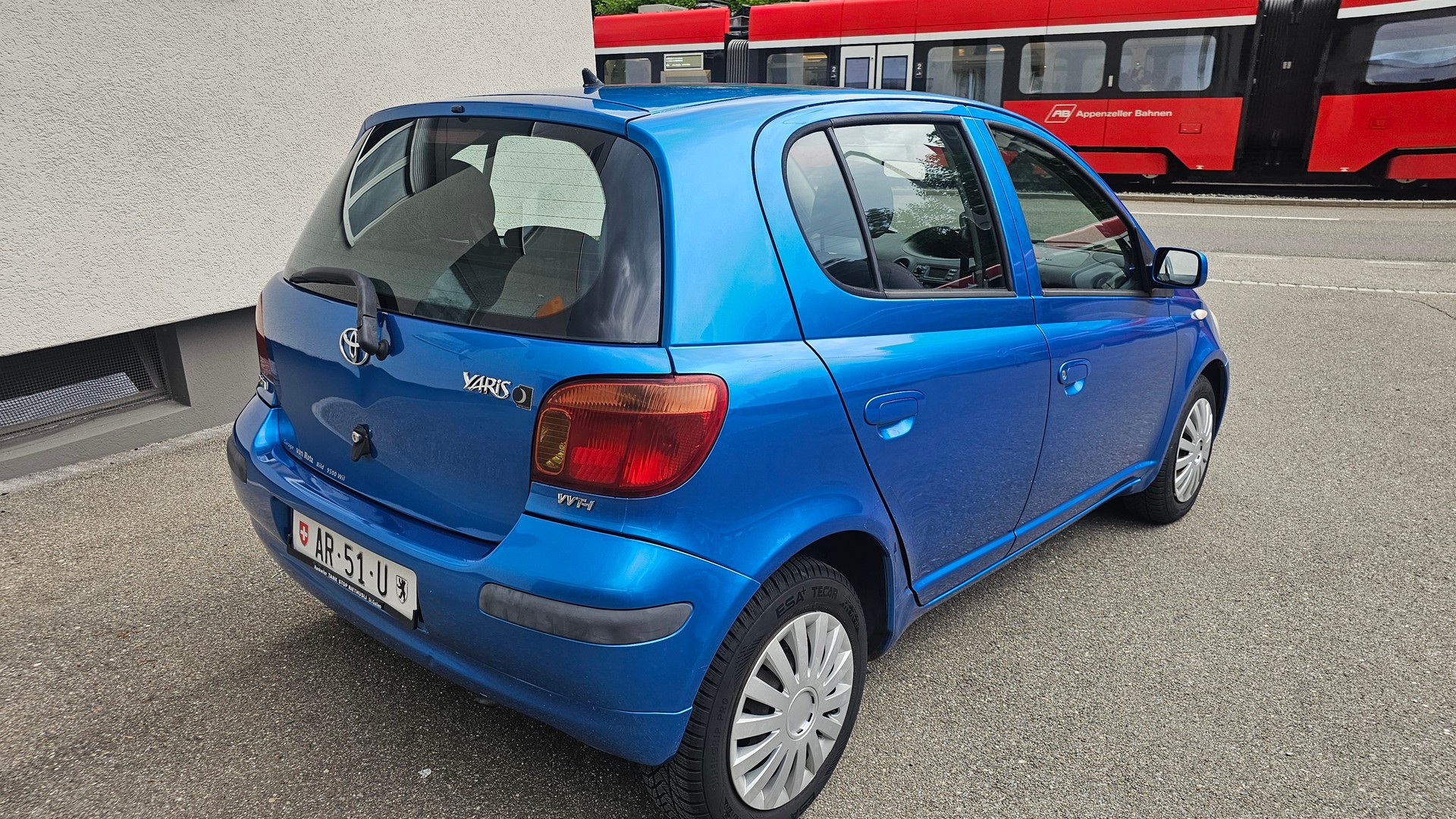 TOYOTA Yaris 1.3 Linea Luna-image-5
