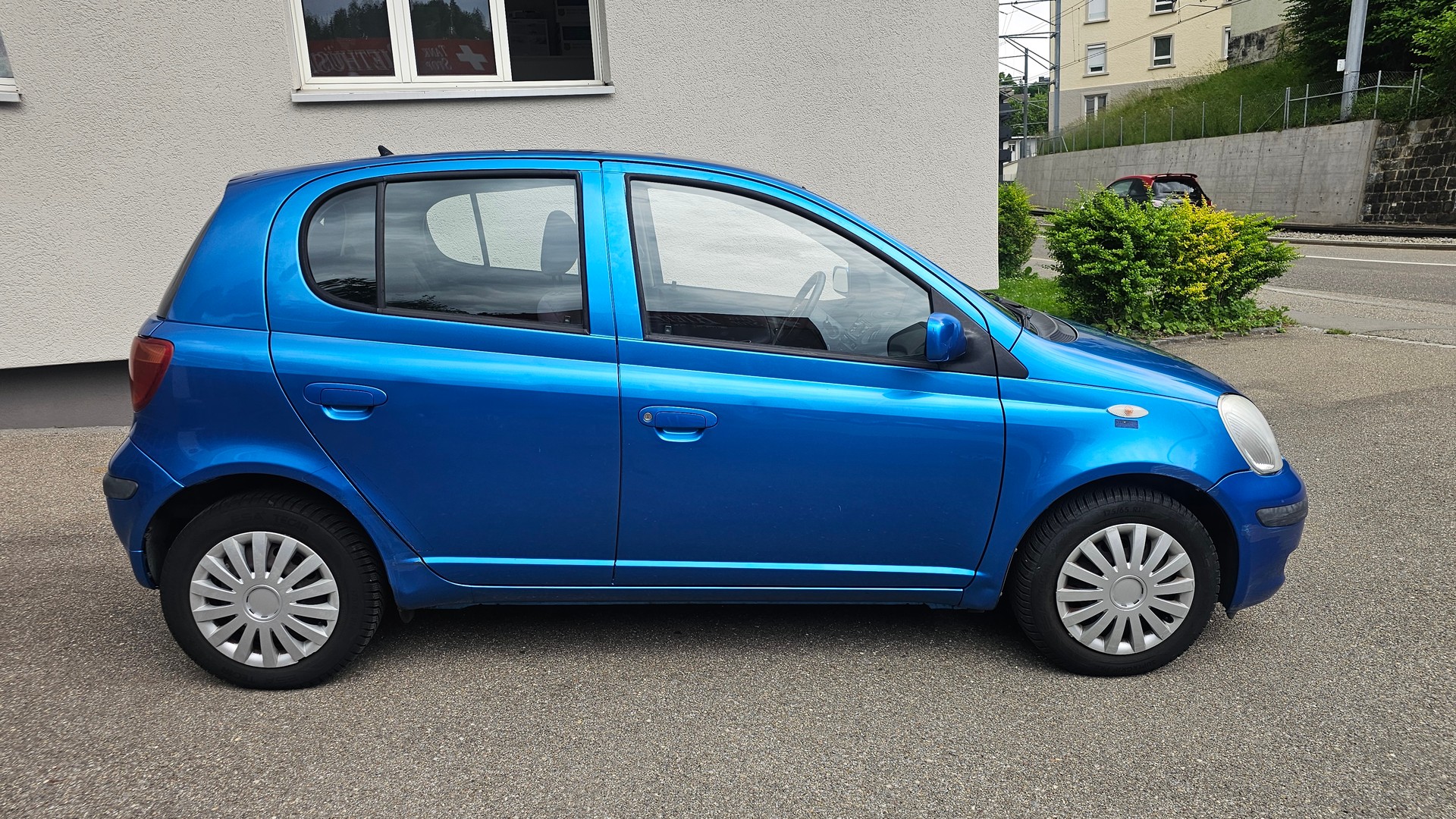 TOYOTA Yaris 1.3 Linea Luna-image-4