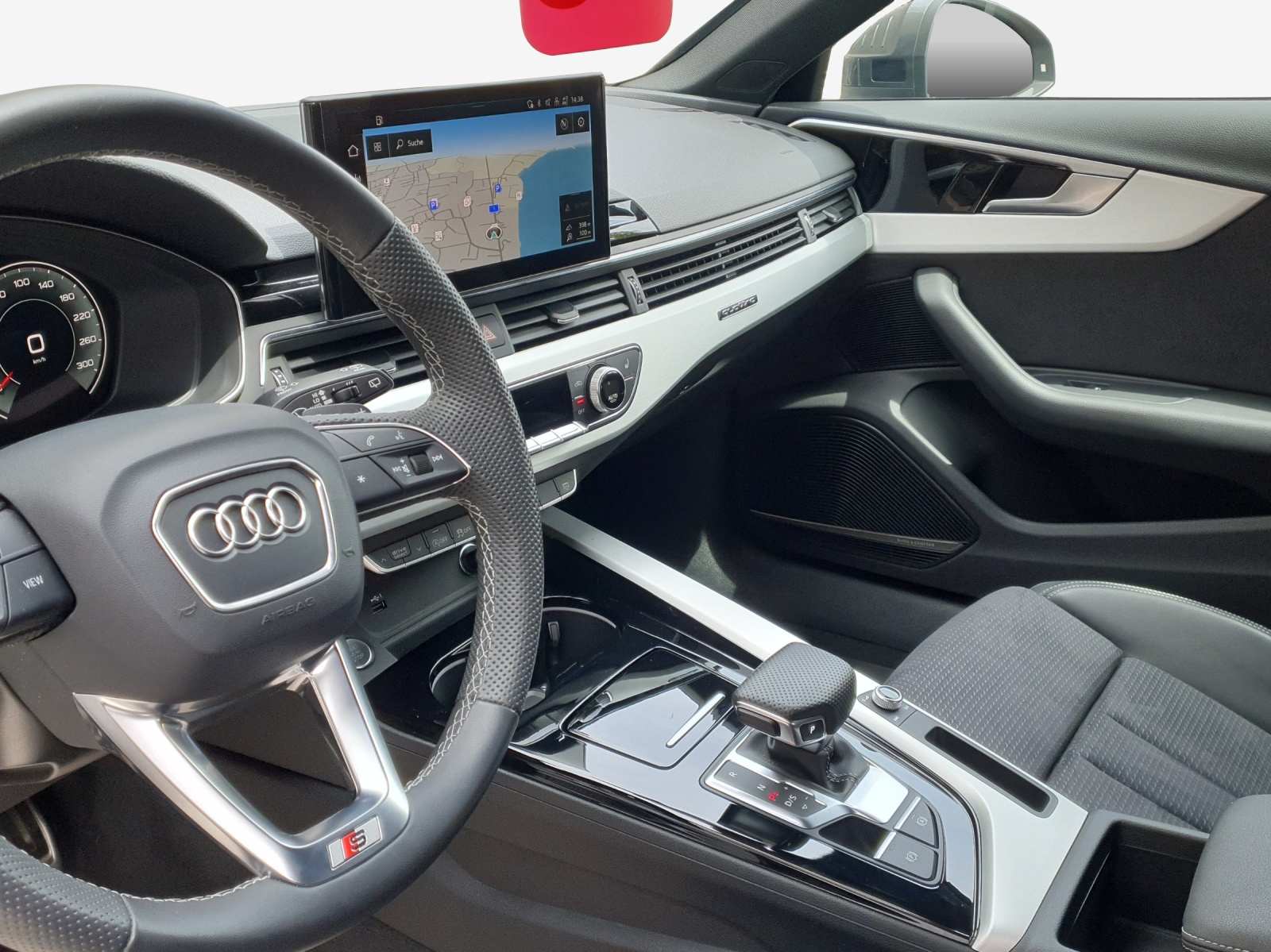 AUDI A4 Avant 40 TFSI S line S-tronic quattro-image-15