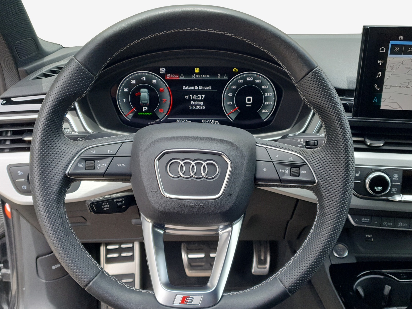 AUDI A4 Avant 40 TFSI S line S-tronic quattro-image-9