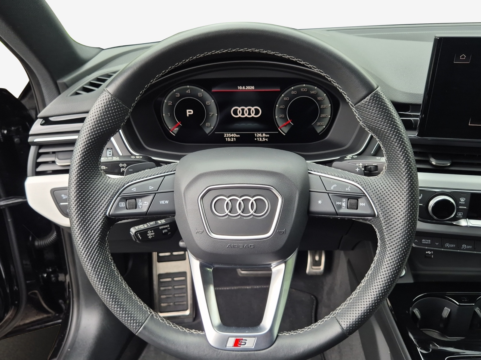 AUDI A4 Avant 45 TFSI S line S-tronic quattro-image-9