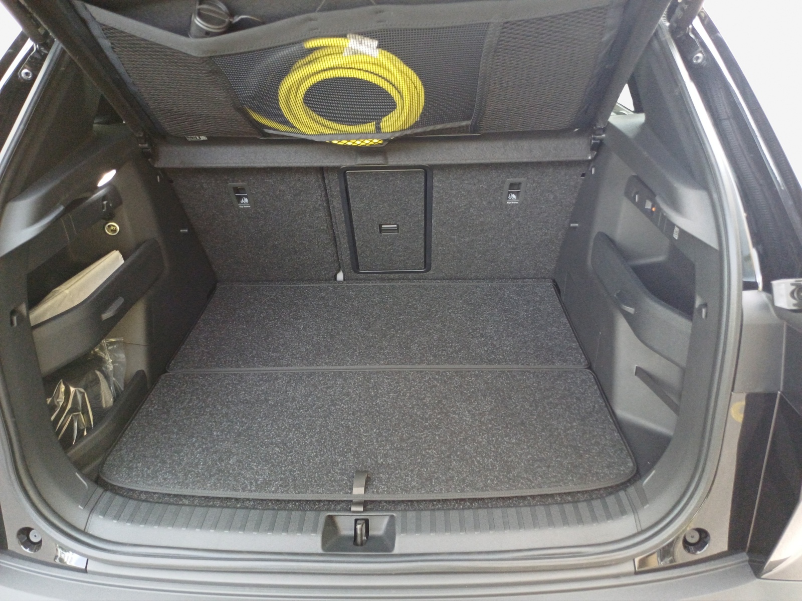 SKODA Elroq RS 4x4-image-12