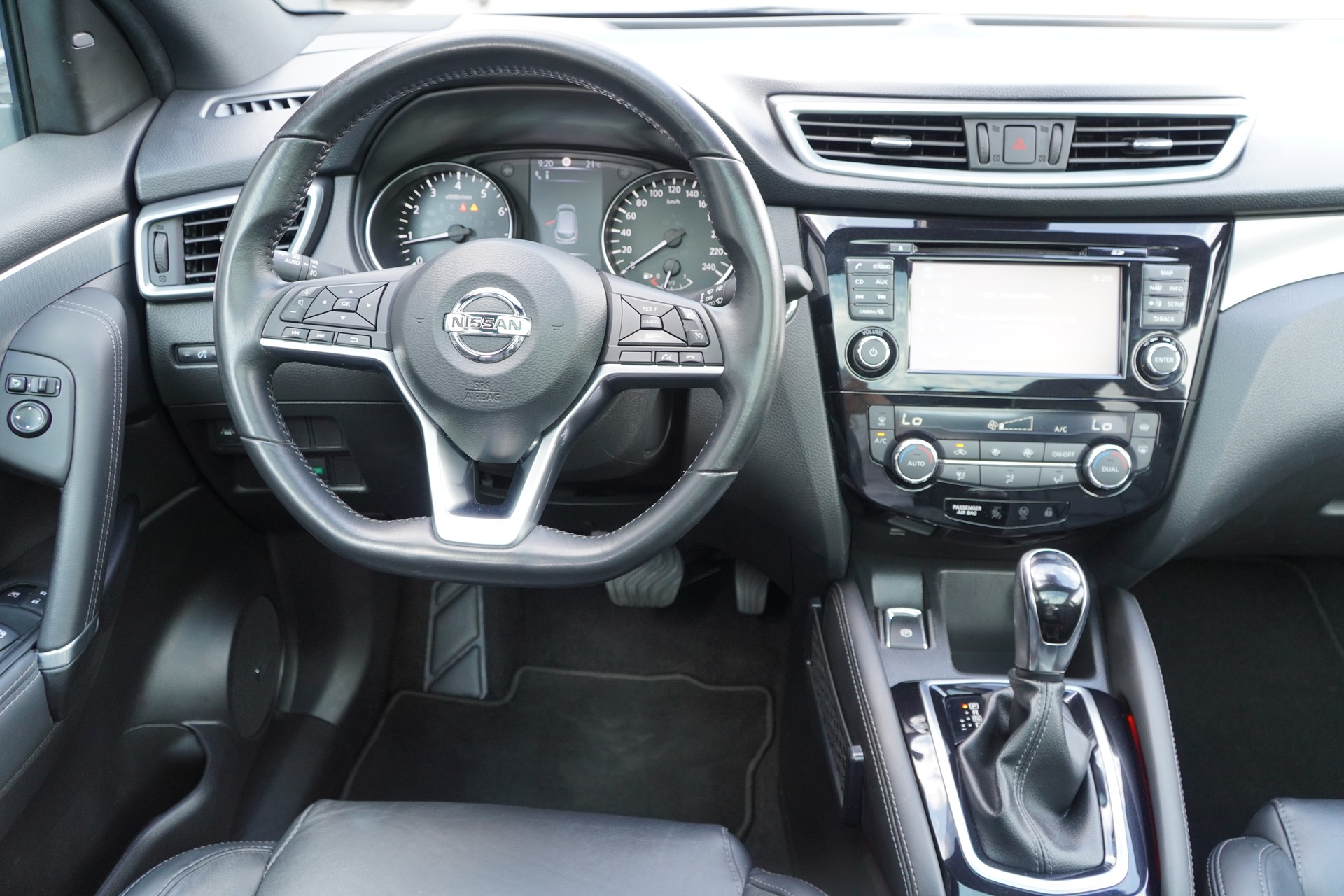 NISSAN Qashqai 1.2 DIG-T tekna+ Xtronic CVT-image-11