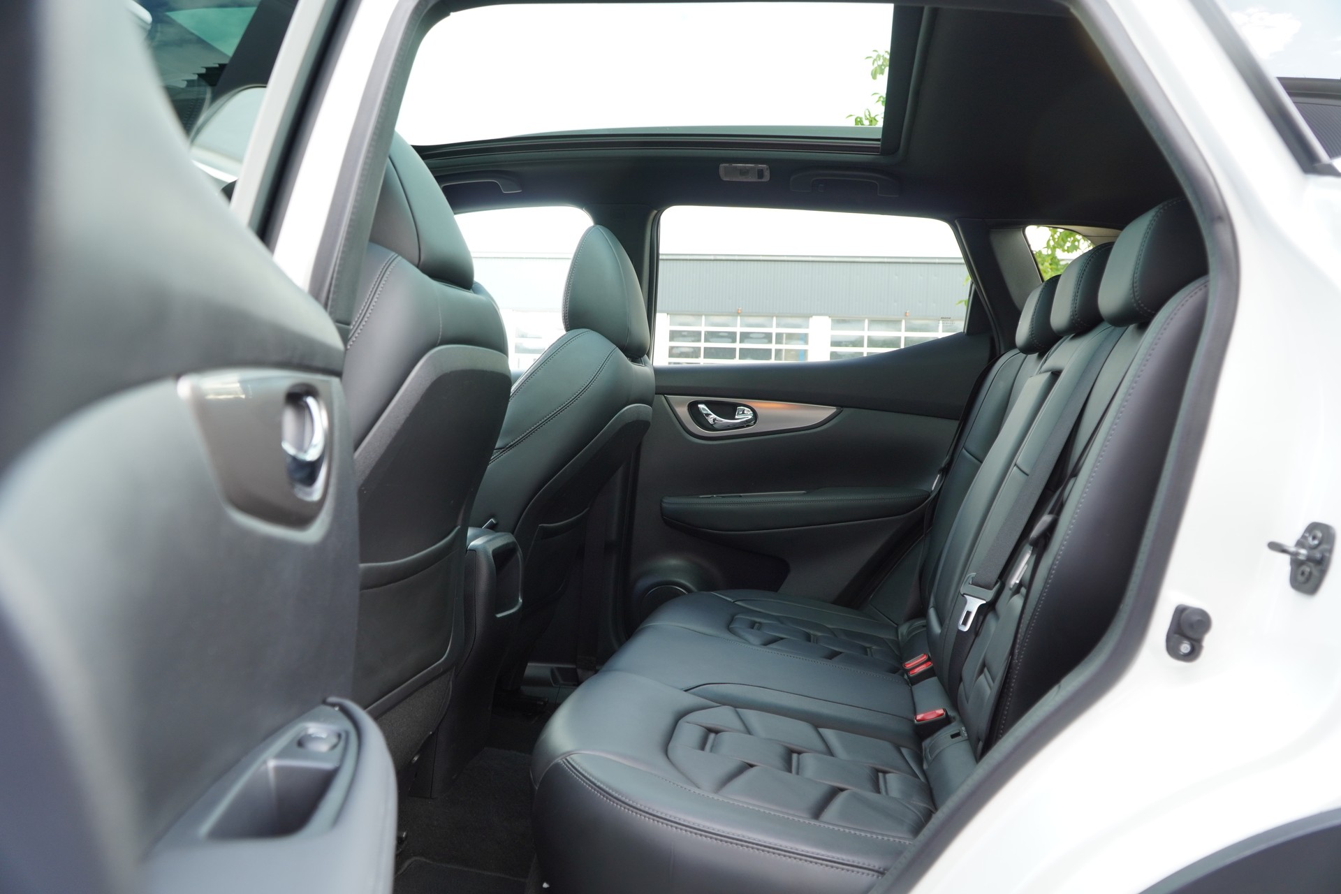NISSAN Qashqai 1.2 DIG-T tekna+ Xtronic CVT-image-9
