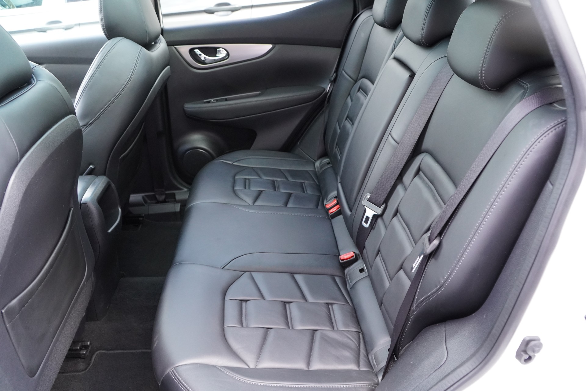 NISSAN Qashqai 1.2 DIG-T tekna+ Xtronic CVT-image-24