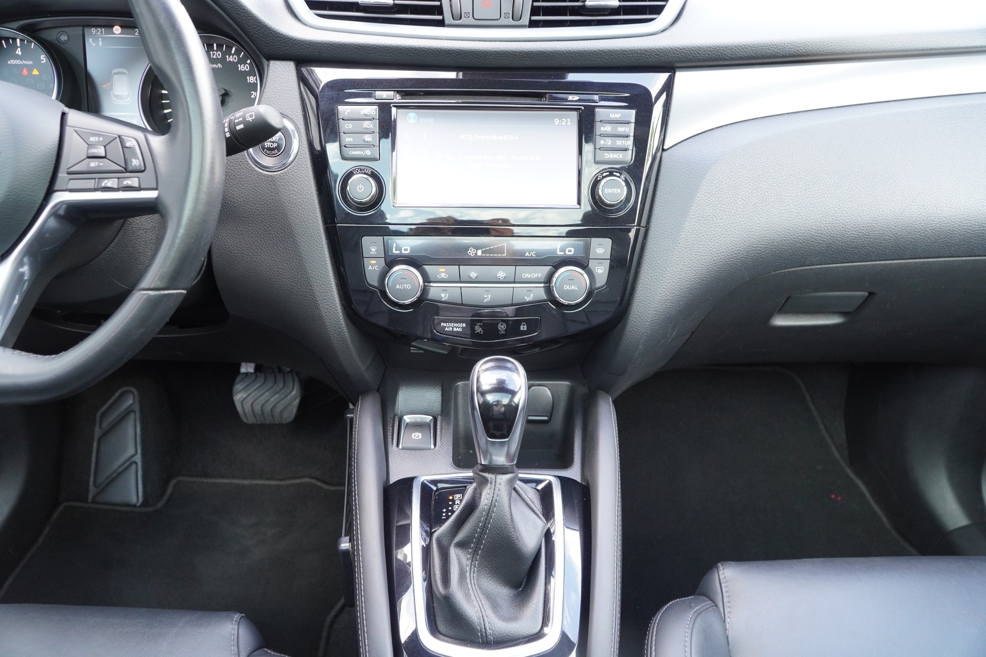 NISSAN Qashqai 1.2 DIG-T tekna+ Xtronic CVT-image-23