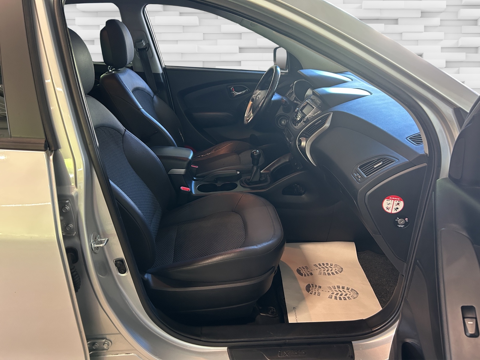 HYUNDAI iX 35 2.0 Comfort 4WD-image-8