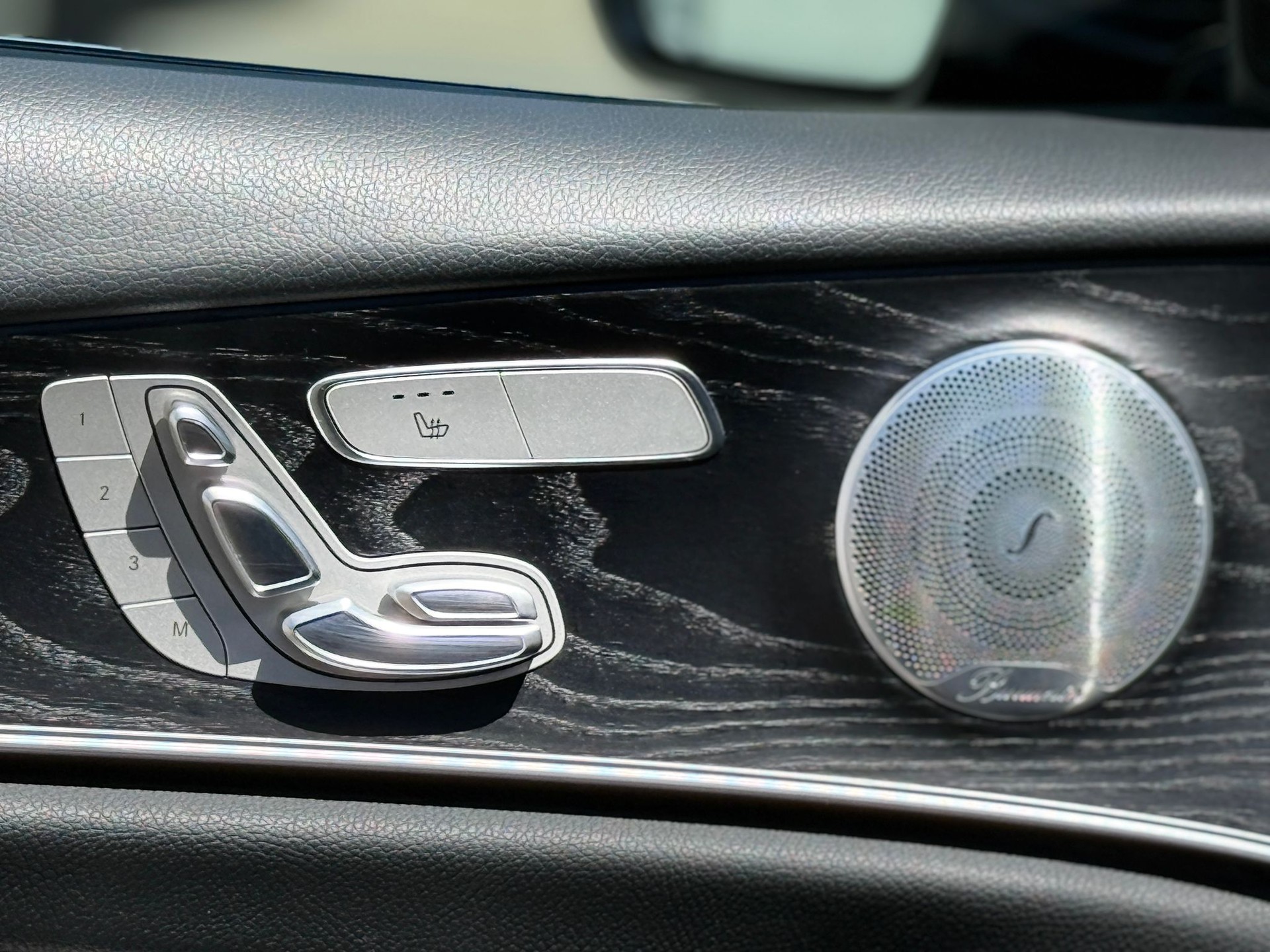 MERCEDES-BENZ E 200 Avantgarde 4matic-image-7