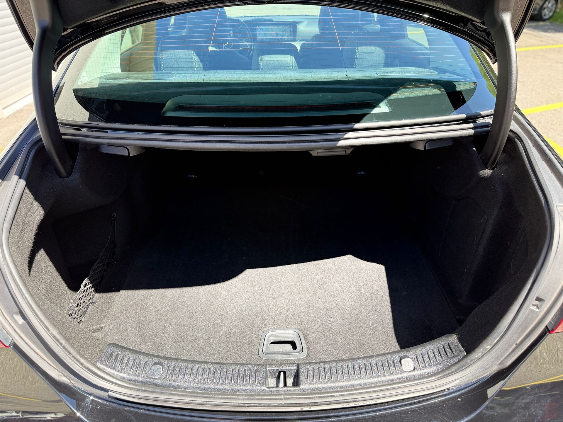 MERCEDES-BENZ E 200 Avantgarde 4matic-image-23