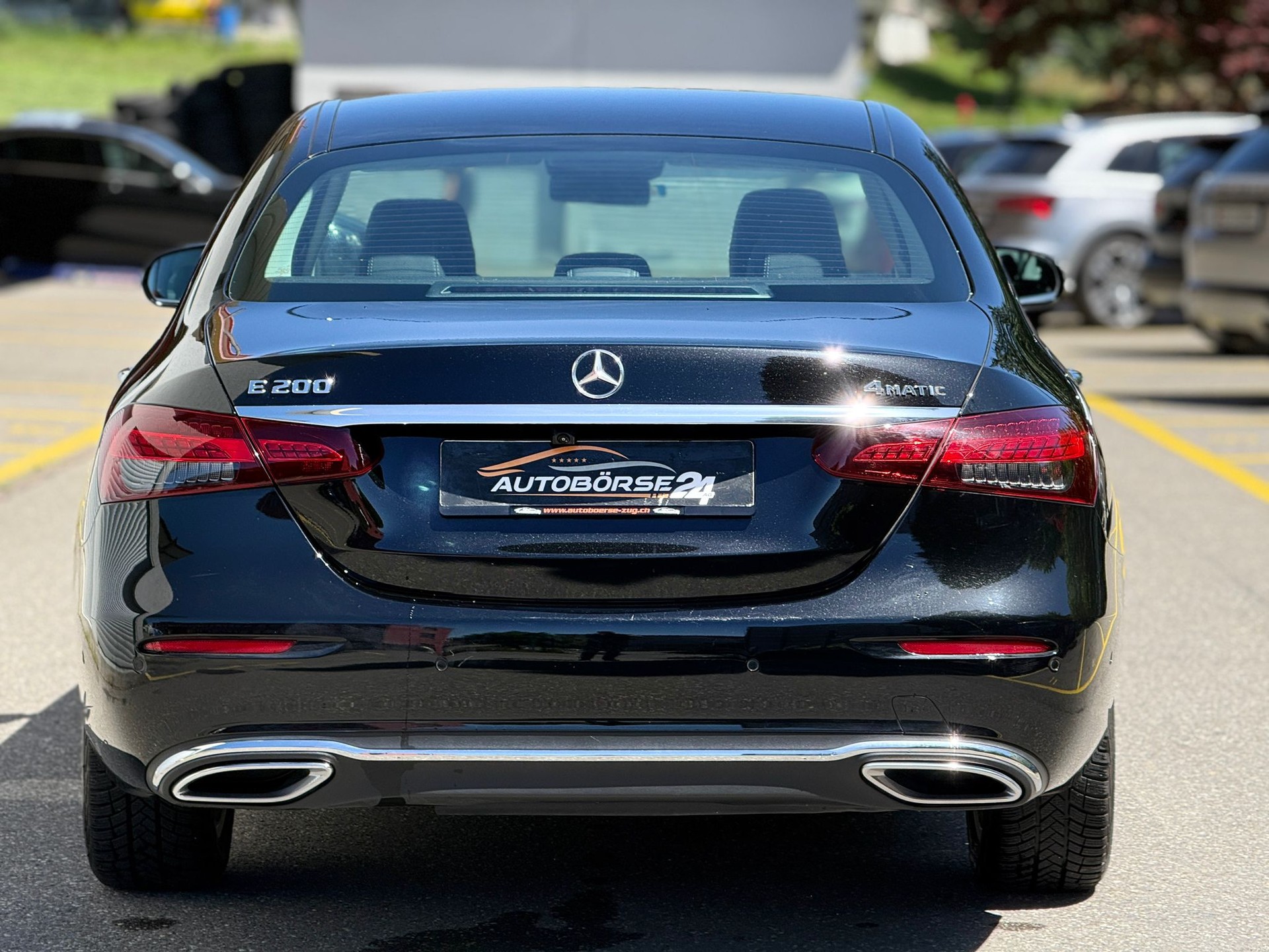 MERCEDES-BENZ E 200 Avantgarde 4matic-image-5