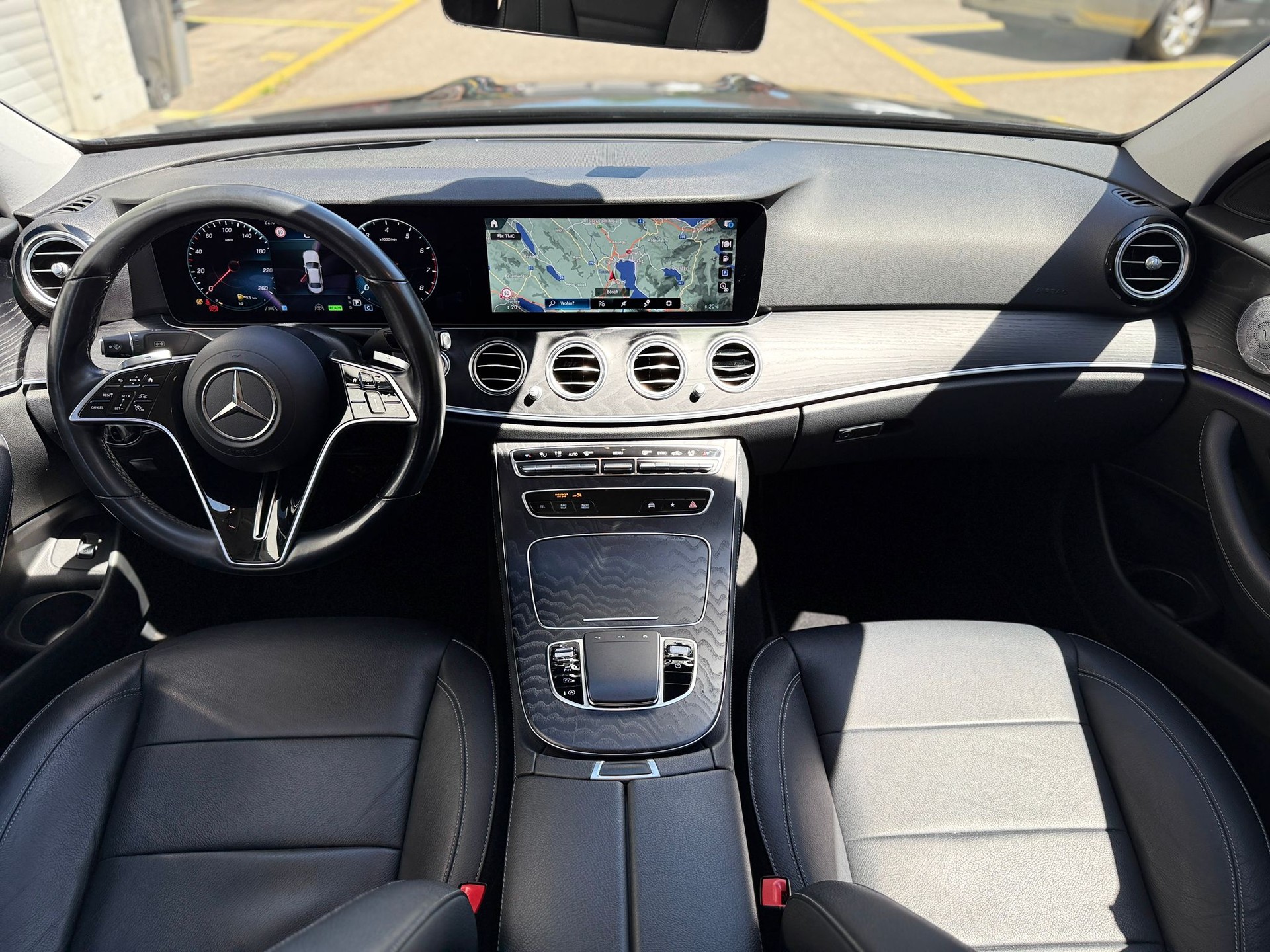 MERCEDES-BENZ E 200 Avantgarde 4matic-image-9