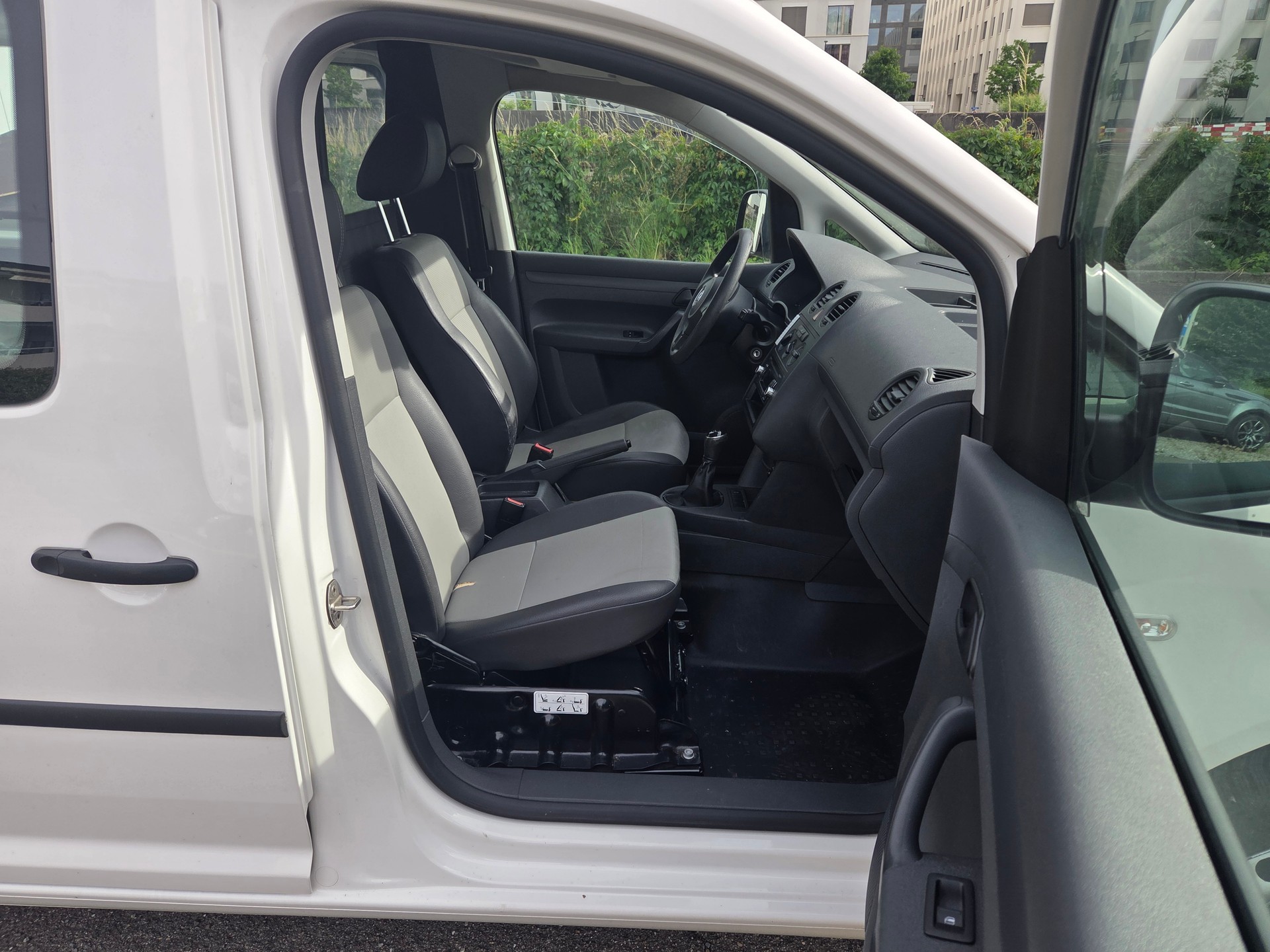 VW Caddy Maxi 2.0 EcoFuel-image-13