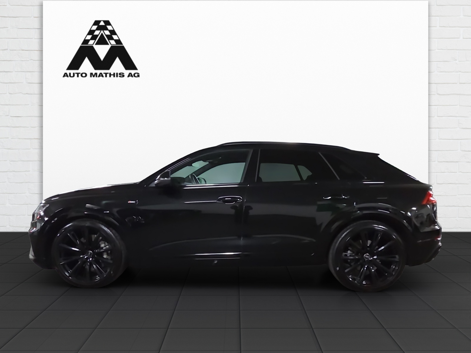 AUDI Q8 55 TFSI e quattro PHEV tiptronic-image-2
