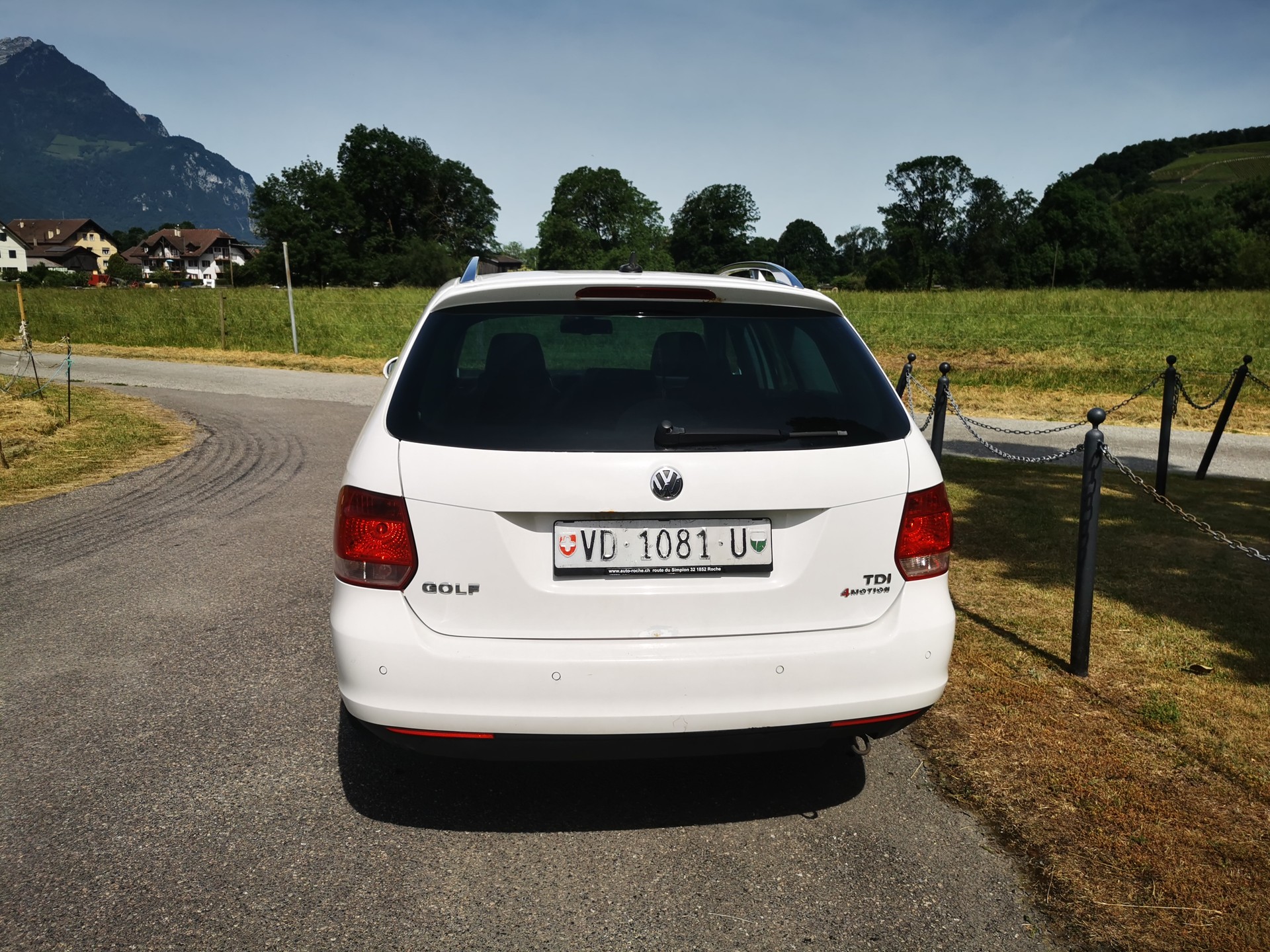 VW Golf Variant 1.9 TDI Comfortline 4Motion-image-5