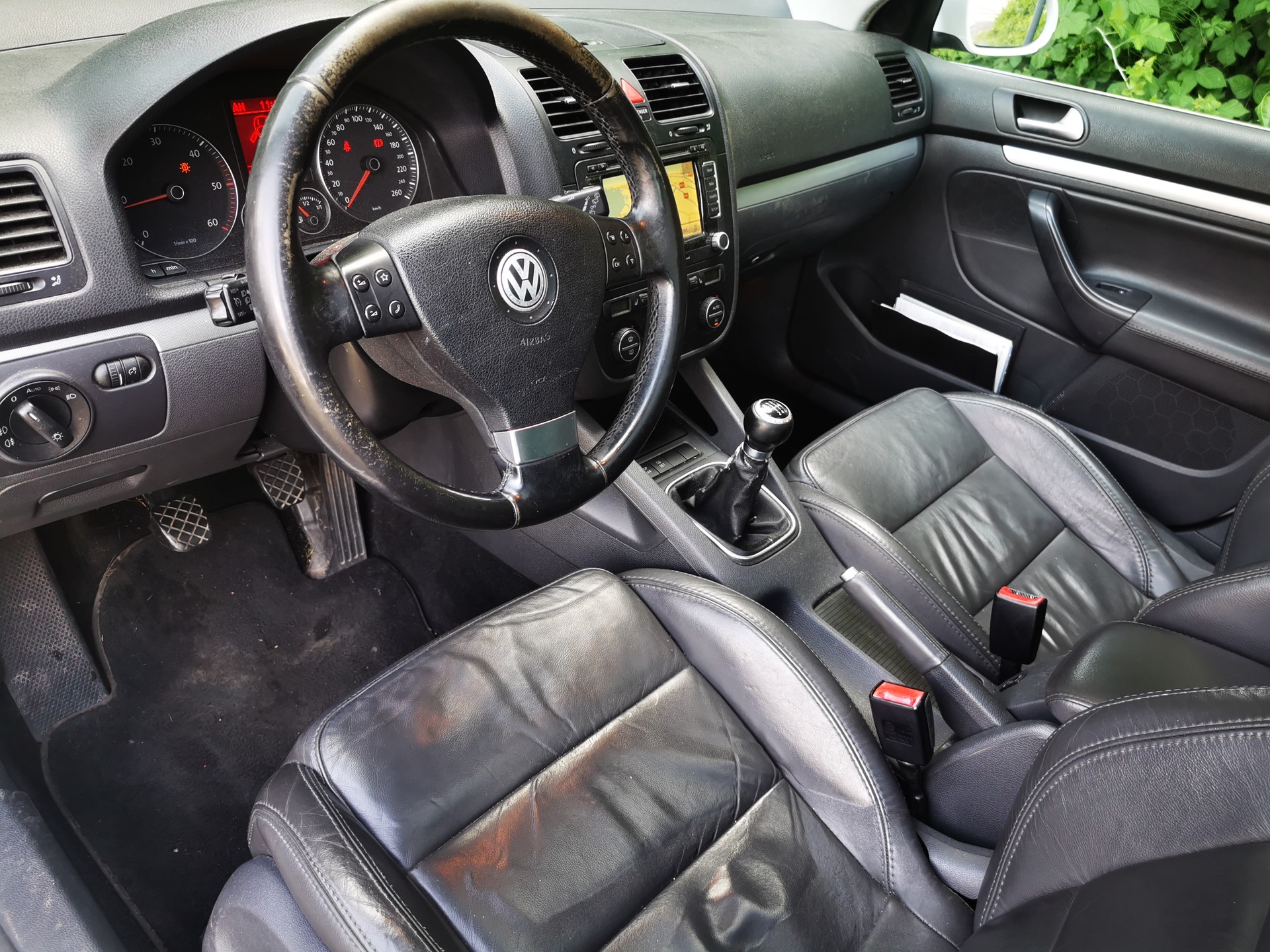 VW Golf Variant 1.9 TDI Comfortline 4Motion-image-9