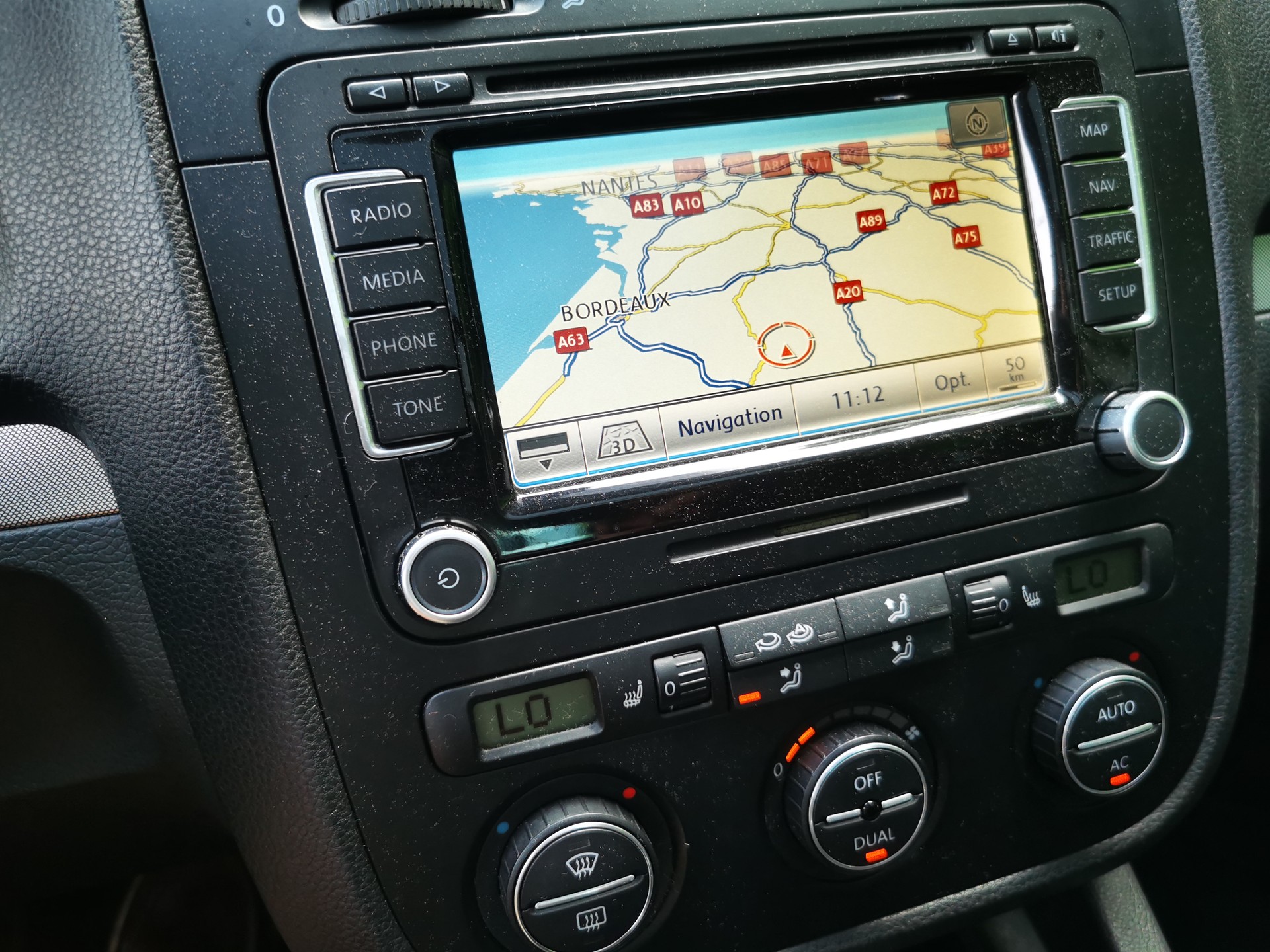 VW Golf Variant 1.9 TDI Comfortline 4Motion-image-11